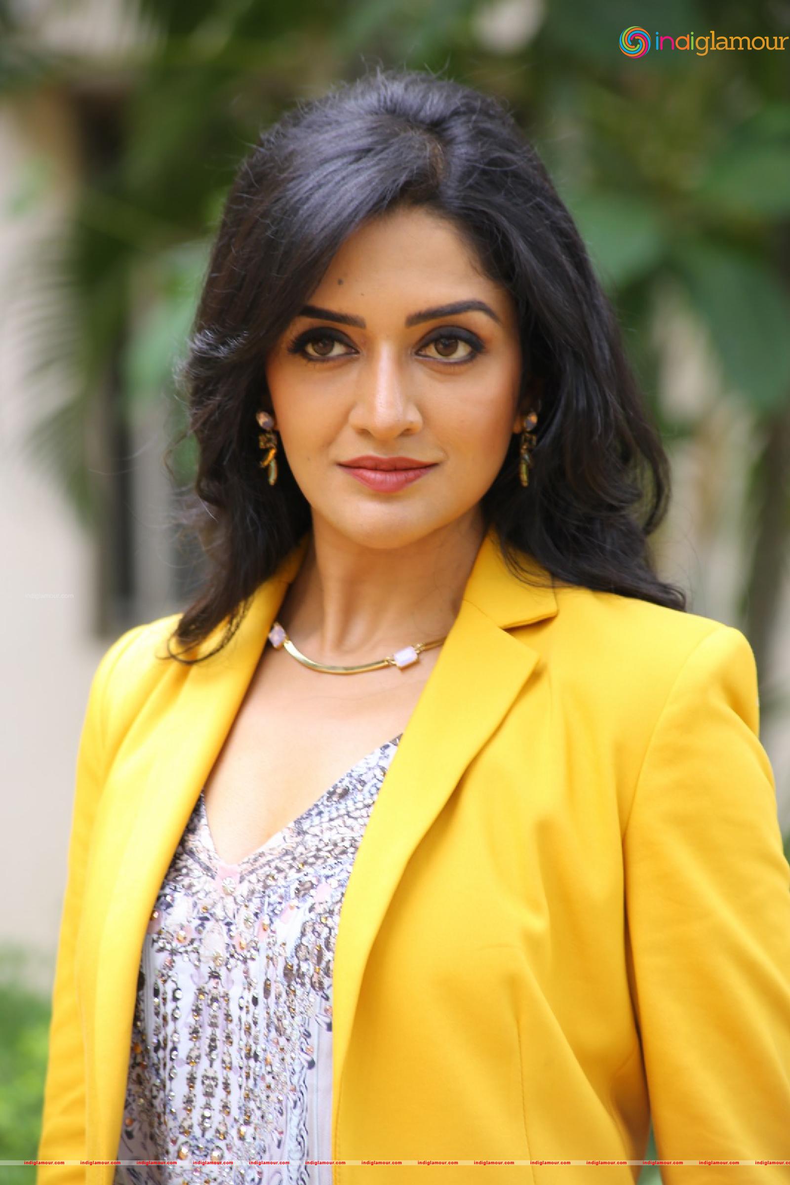 Vimala Raman Actress hd photo