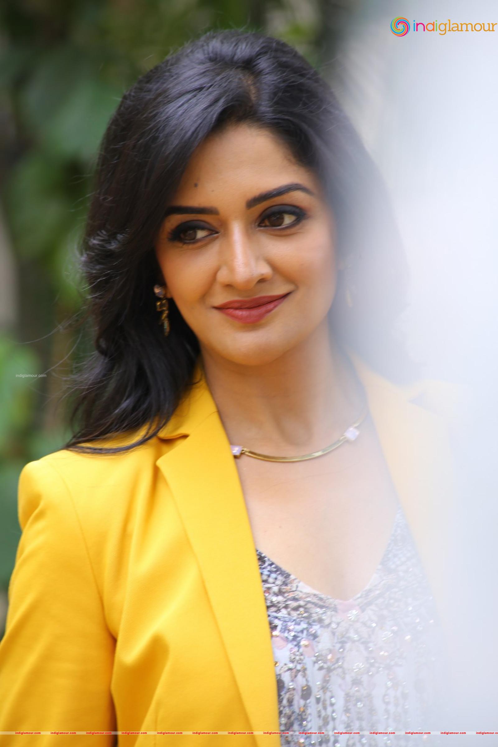 Vimala Raman Actress hd photo