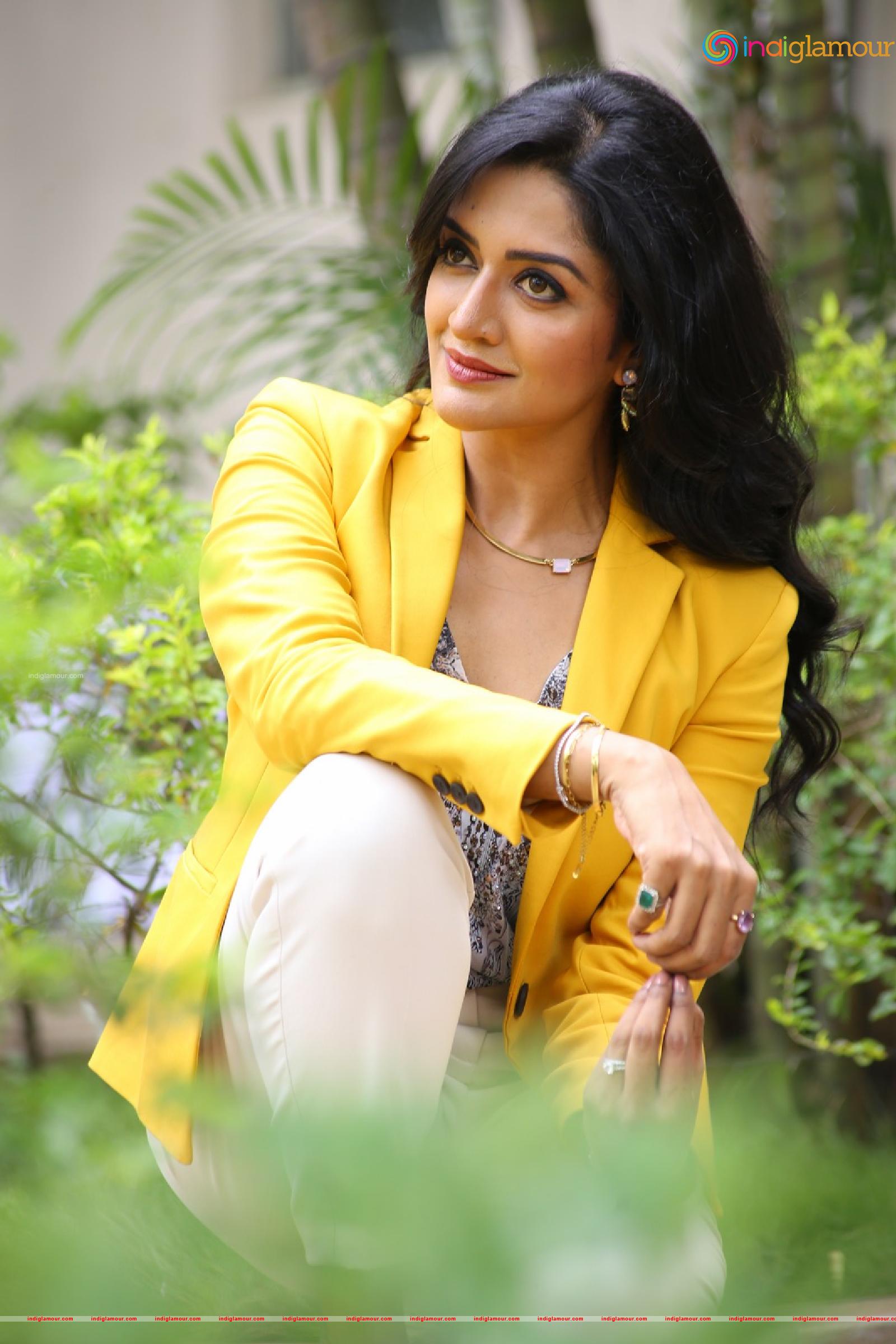 Vimala Raman Actress hd photo