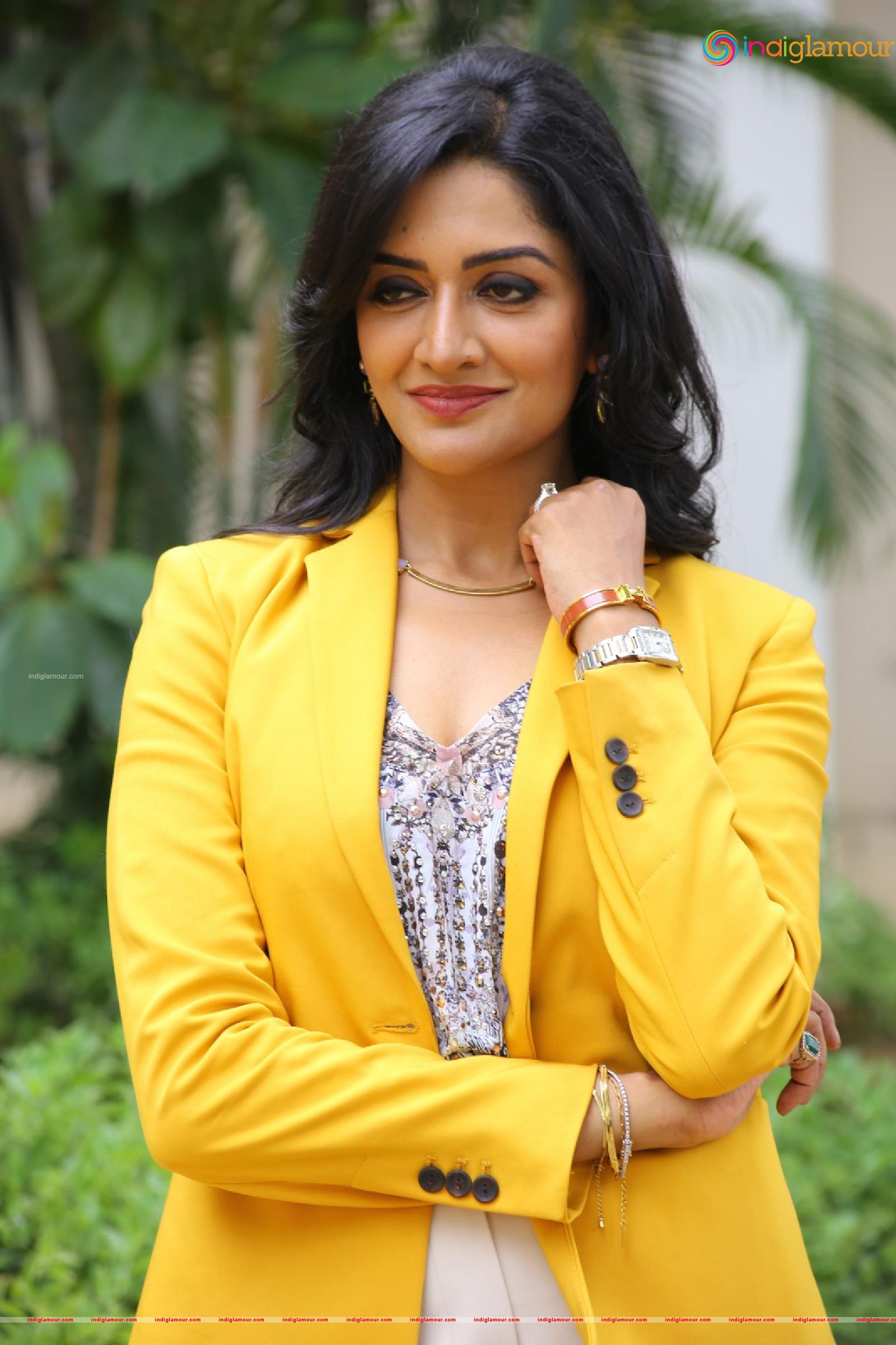 Vimala Raman Actress hd photo