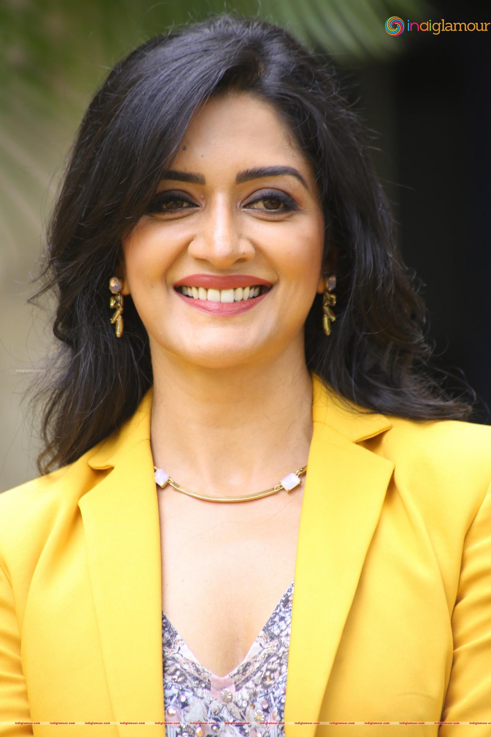 Vimala Raman Actress hd photo