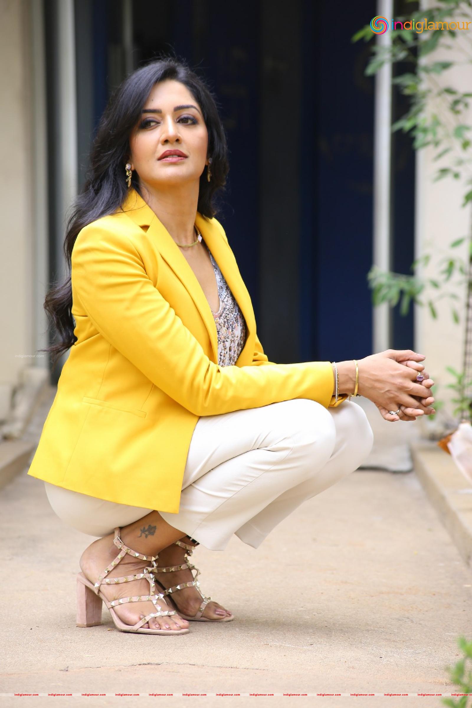 Vimala Raman Actress hd photo