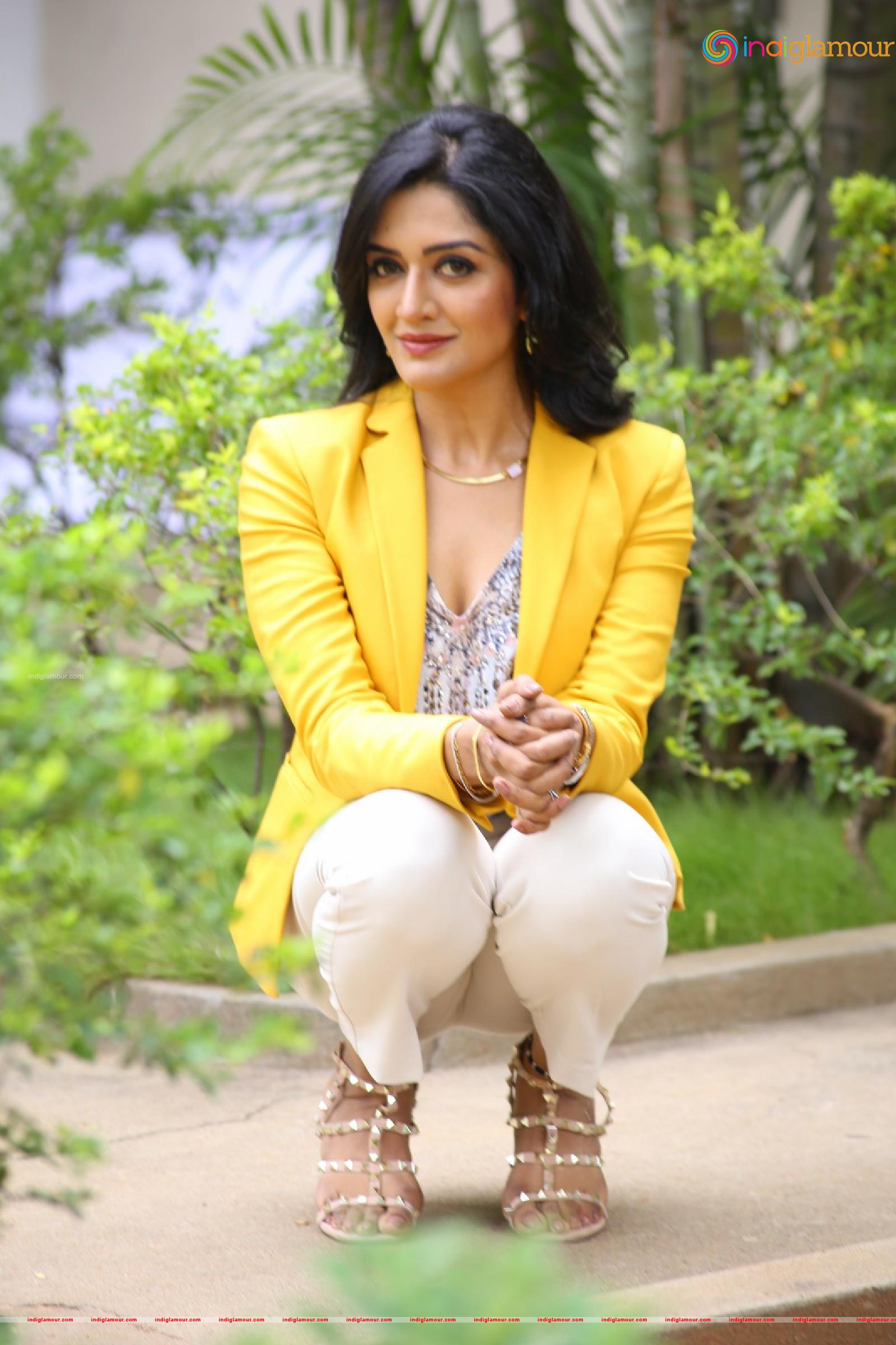 Vimala Raman Actress hd photo