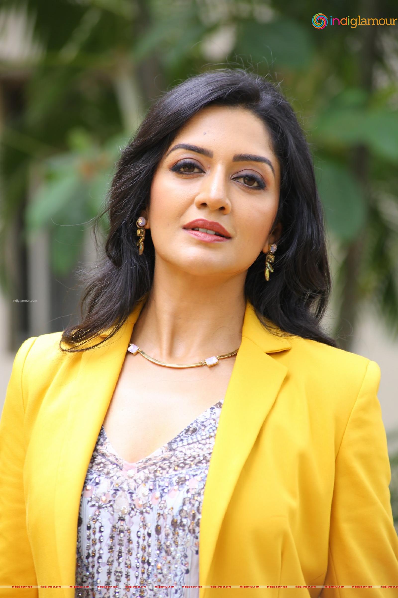 Vimala Raman Actress hd photo