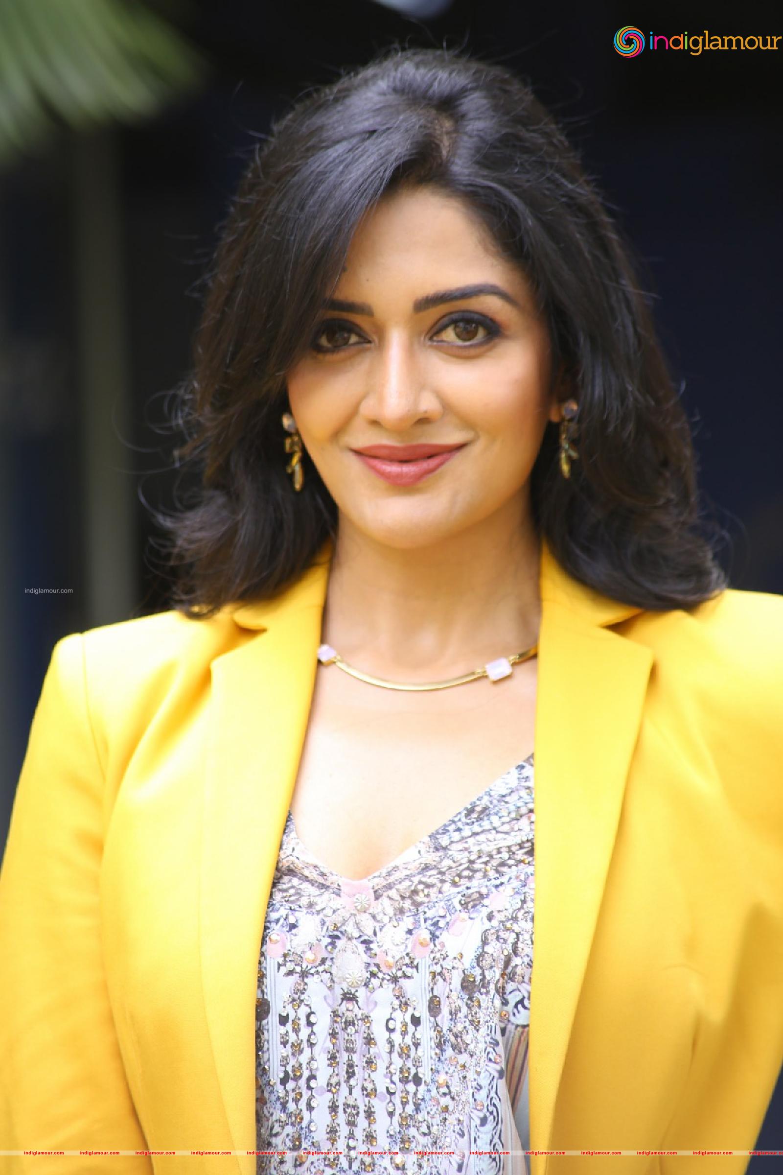 Vimala Raman Actress hd photo