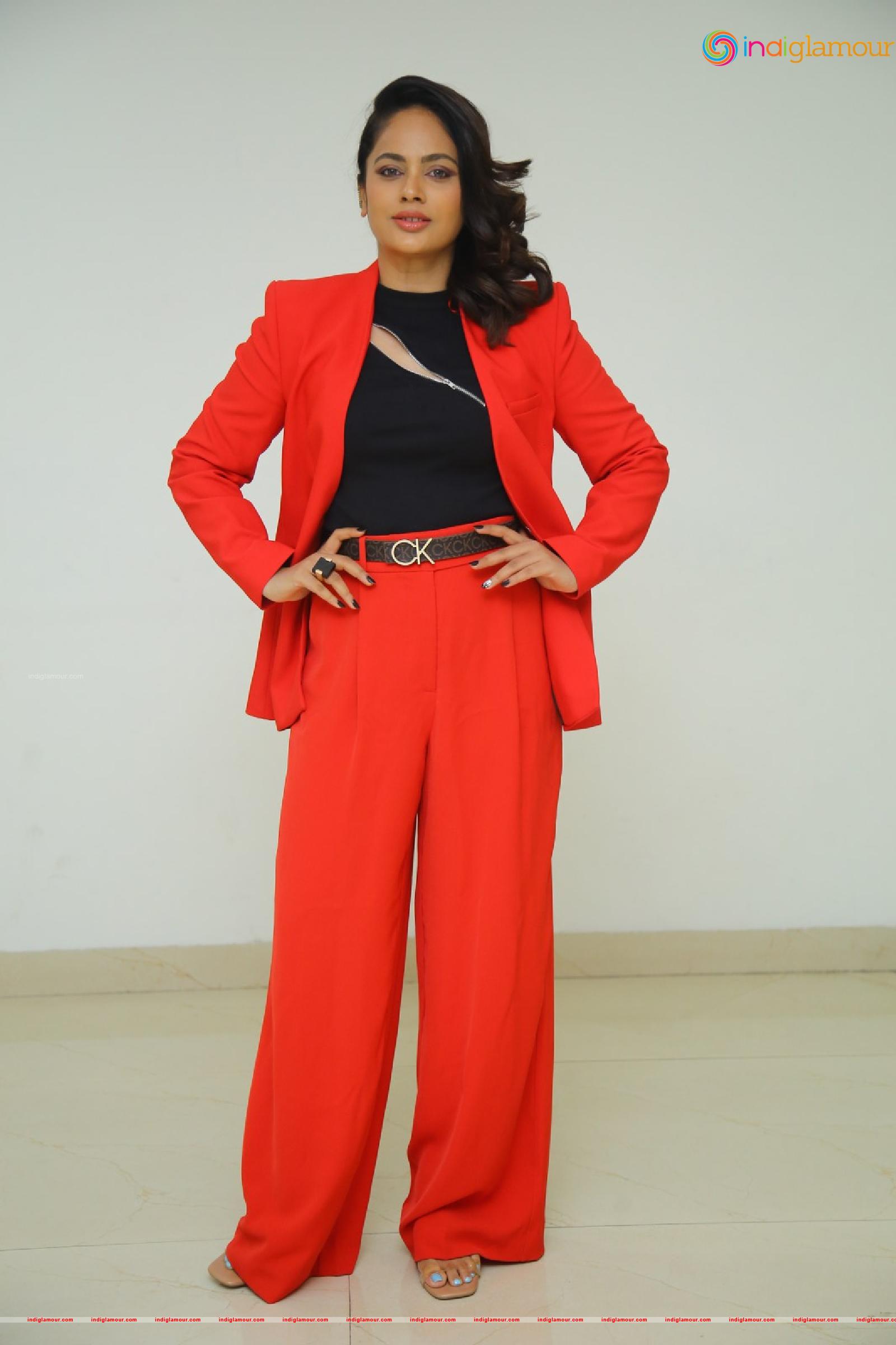 Nanditha Swetha Actress hd photo