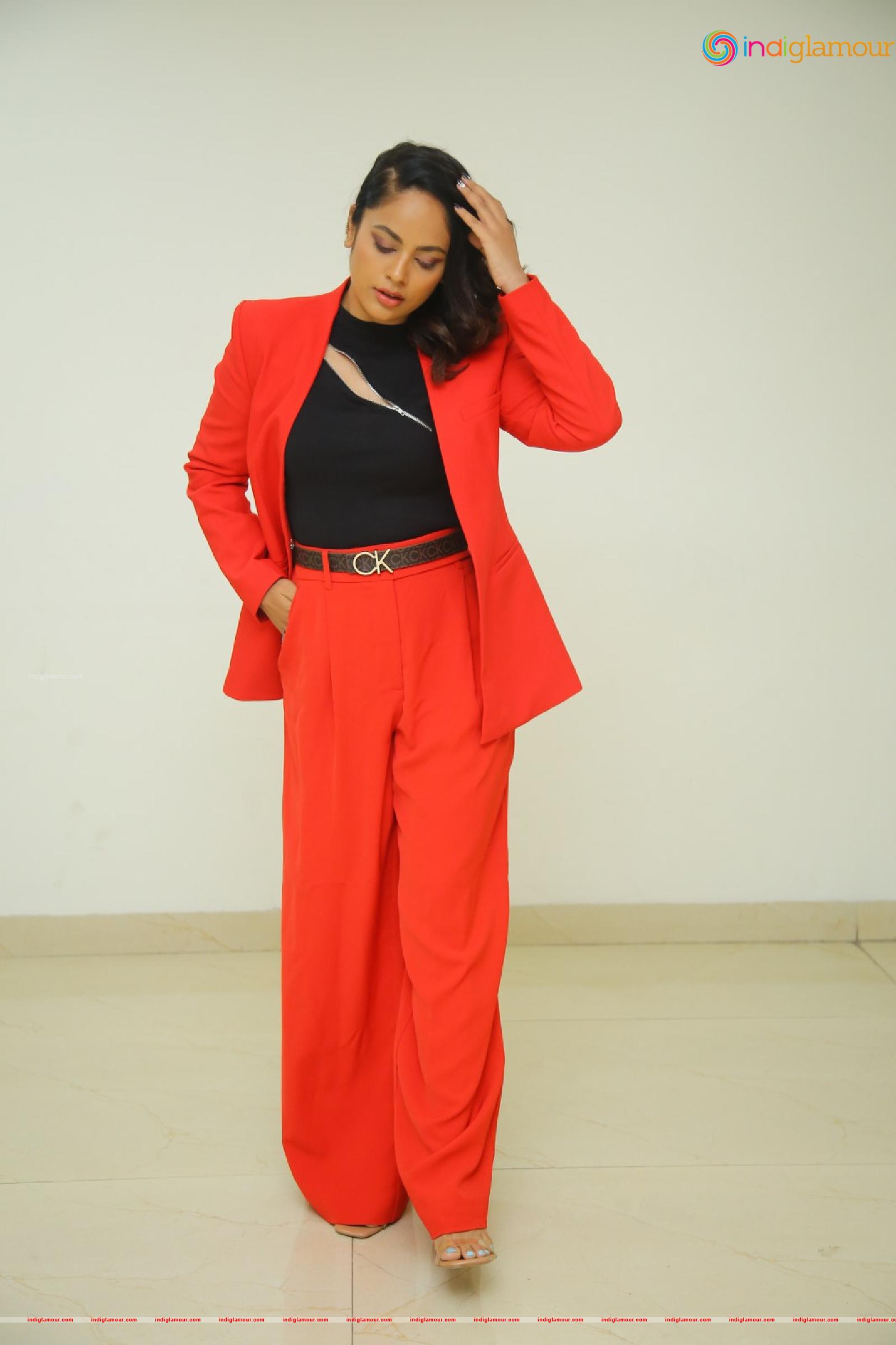 Nanditha Swetha Actress hd photo