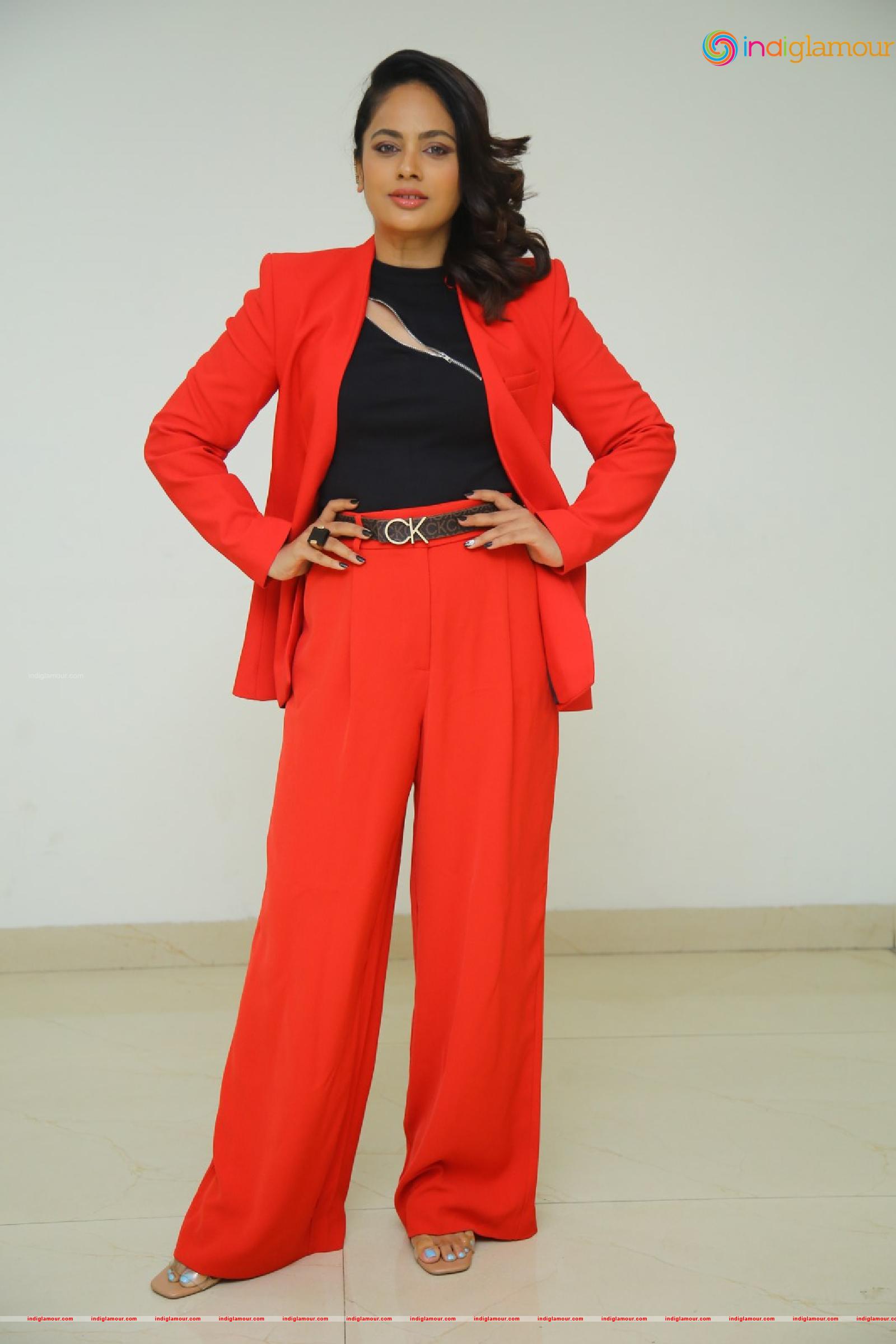 Nanditha Swetha Actress hd photo