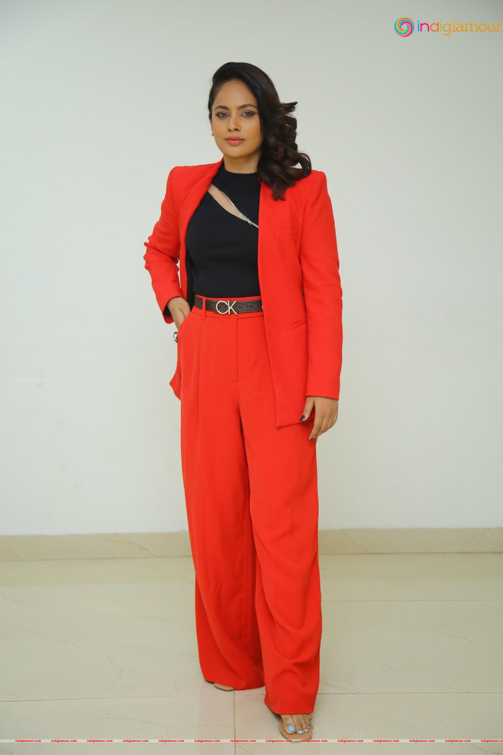 Nanditha Swetha Actress hd photo