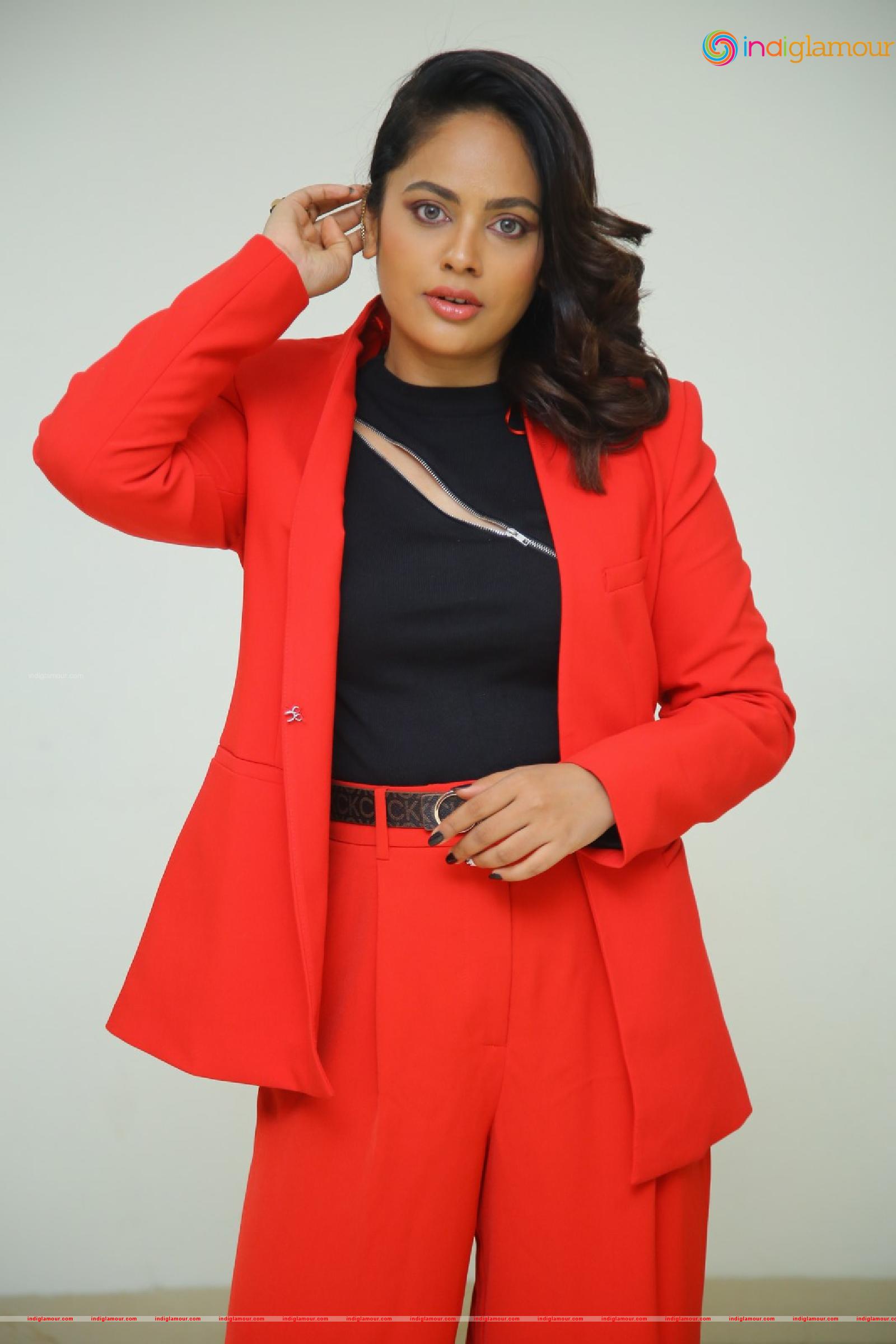 Nanditha Swetha Actress hd photo