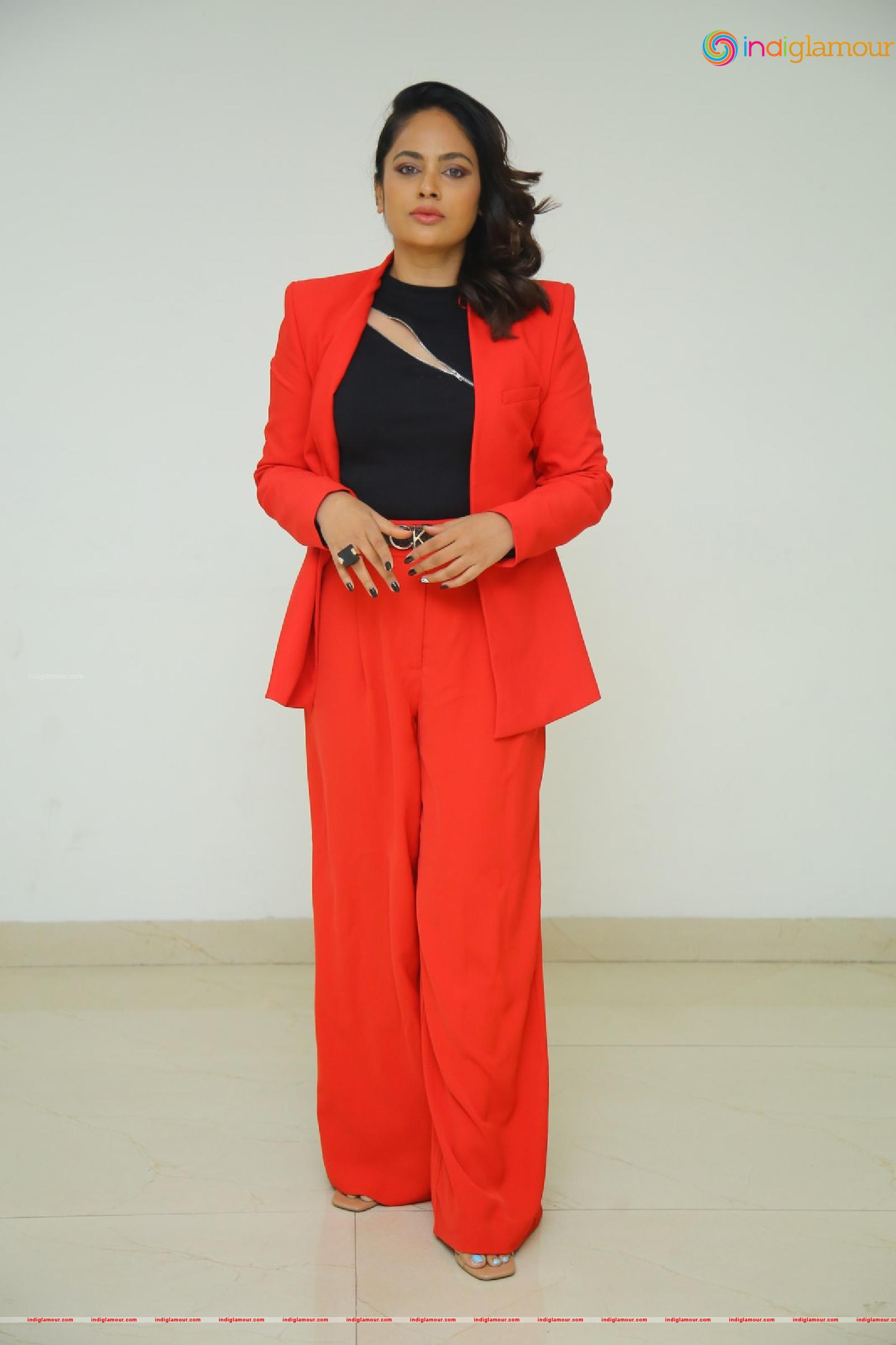 Nanditha Swetha Actress hd photo