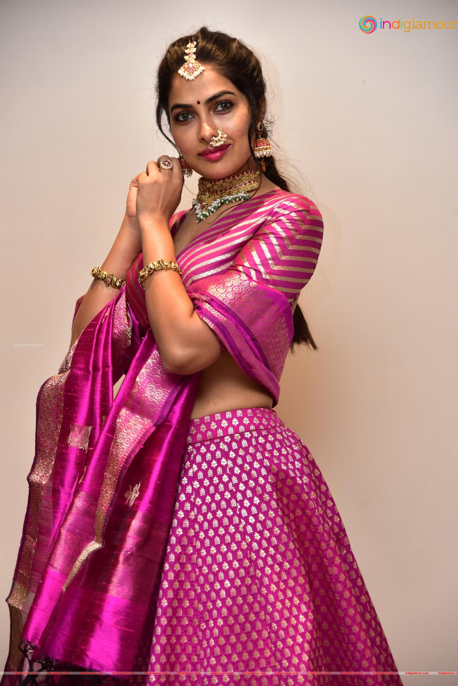 Divi Vadthya Actress hd photo