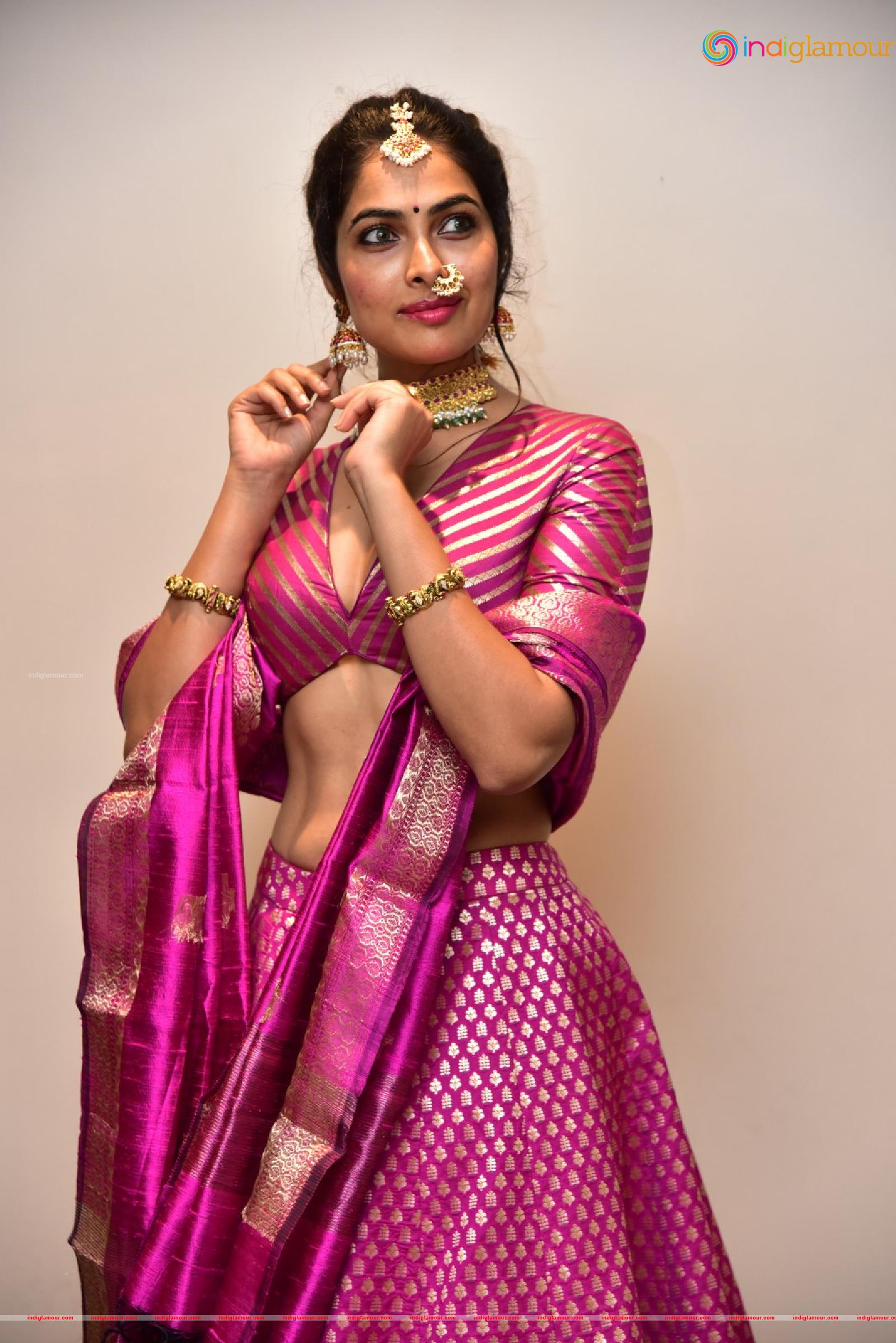 Divi Vadthya Actress hd photo