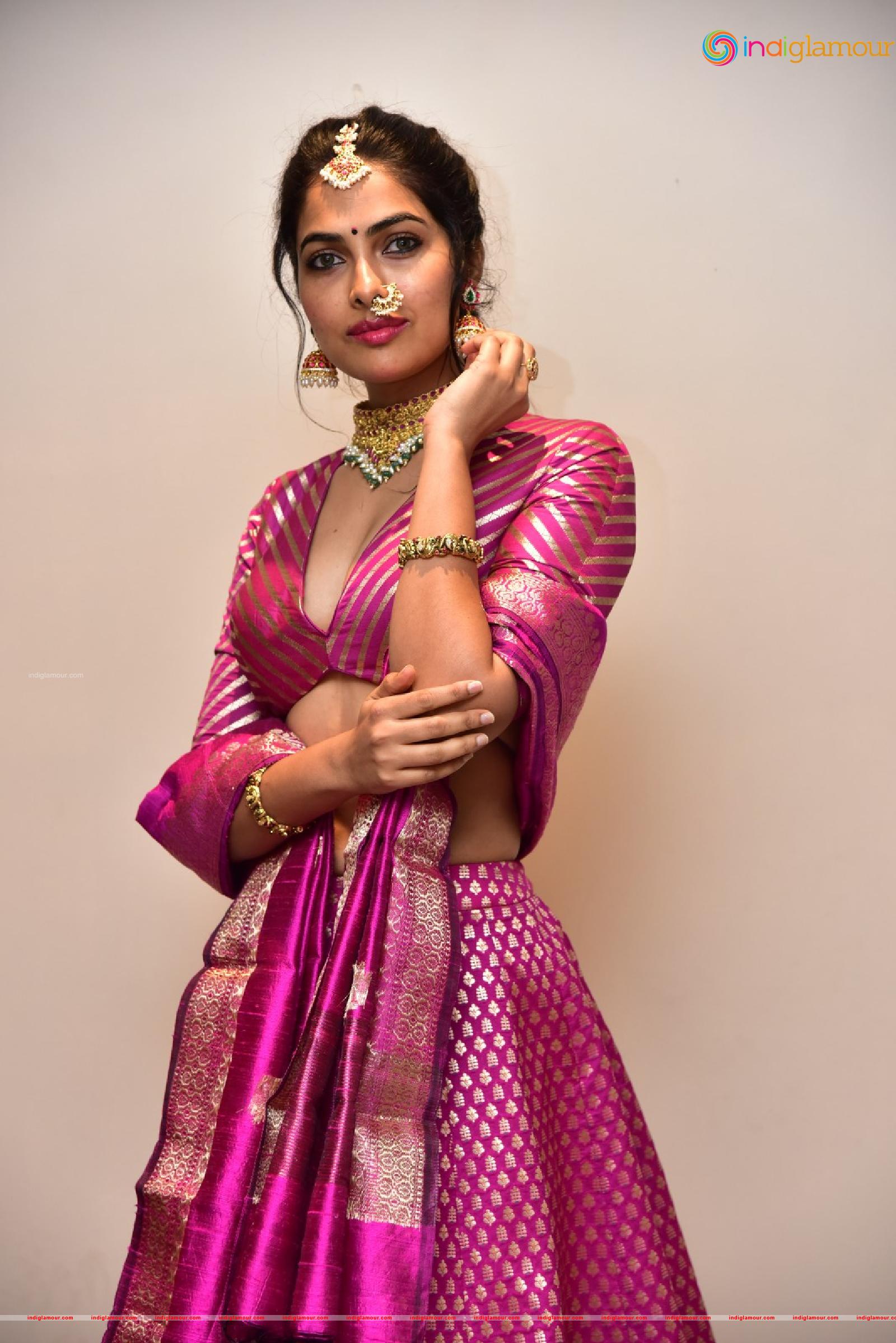 Divi Vadthya Actress hd photo