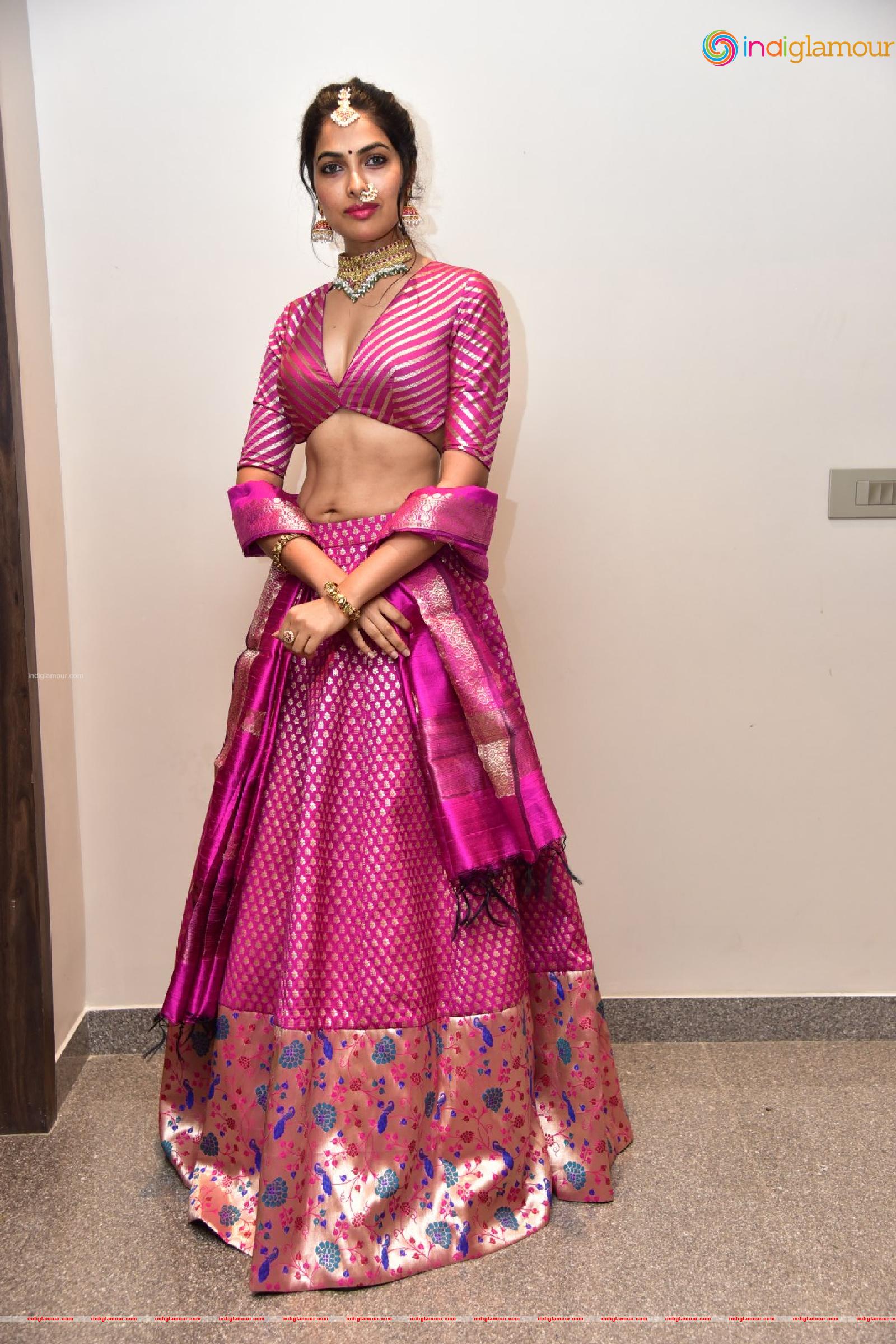 Divi Vadthya Actress hd photo