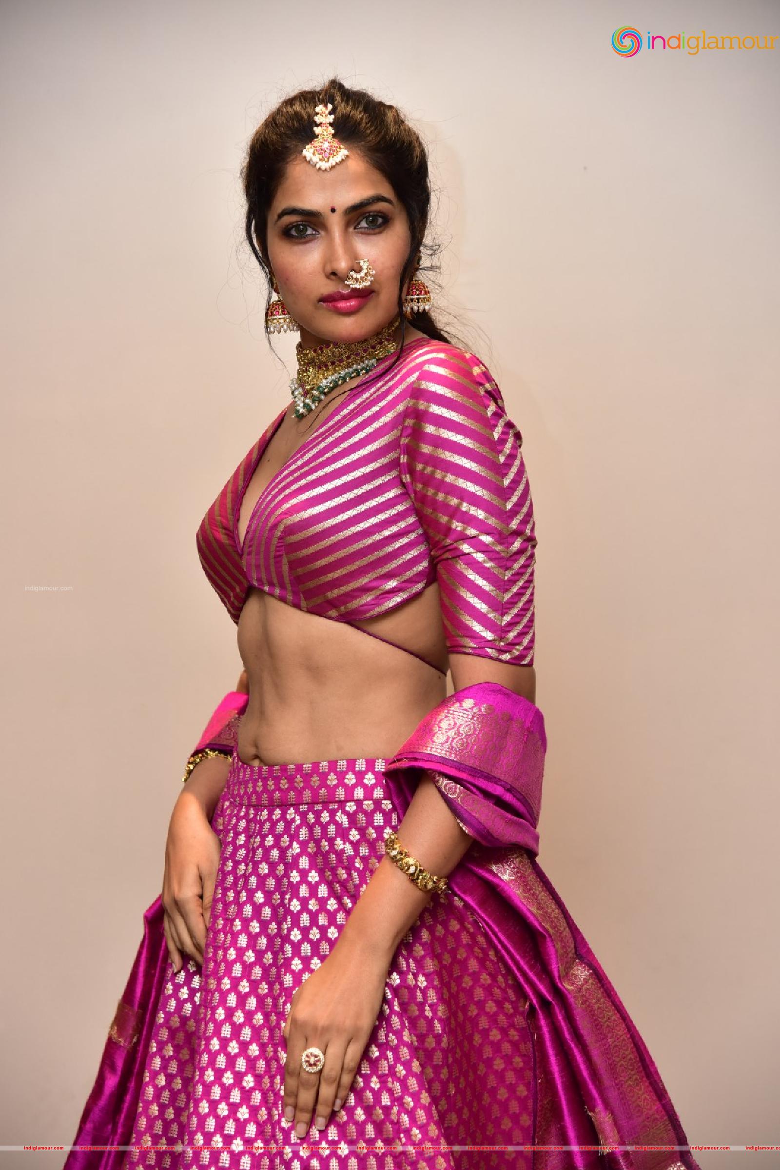 Divi Vadthya Actress hd photo