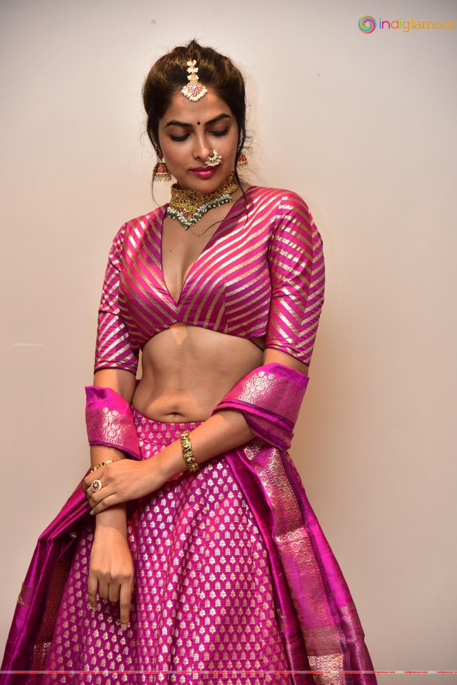 Divi Vadthya Actress hd photo