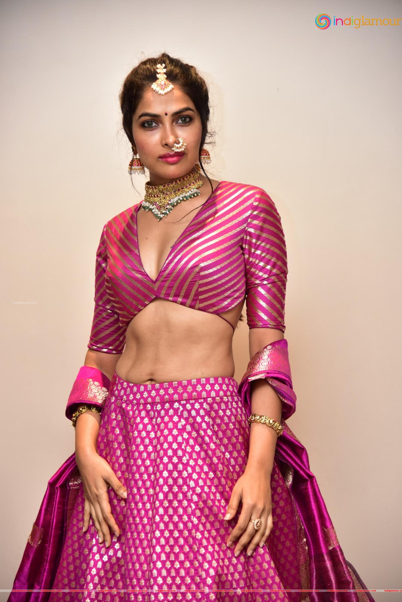 Divi Vadthya Actress hd photo