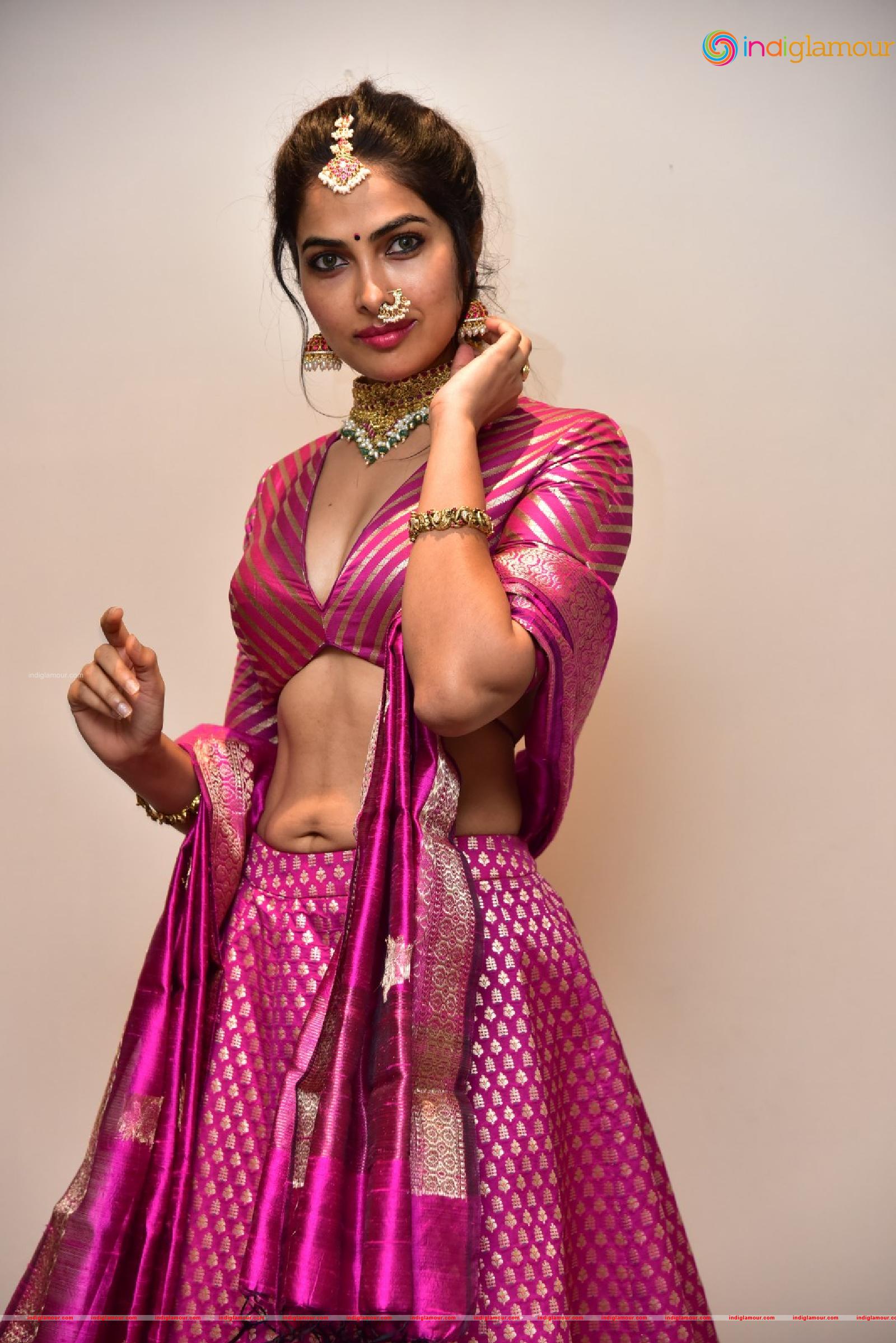Divi Vadthya Actress hd photo