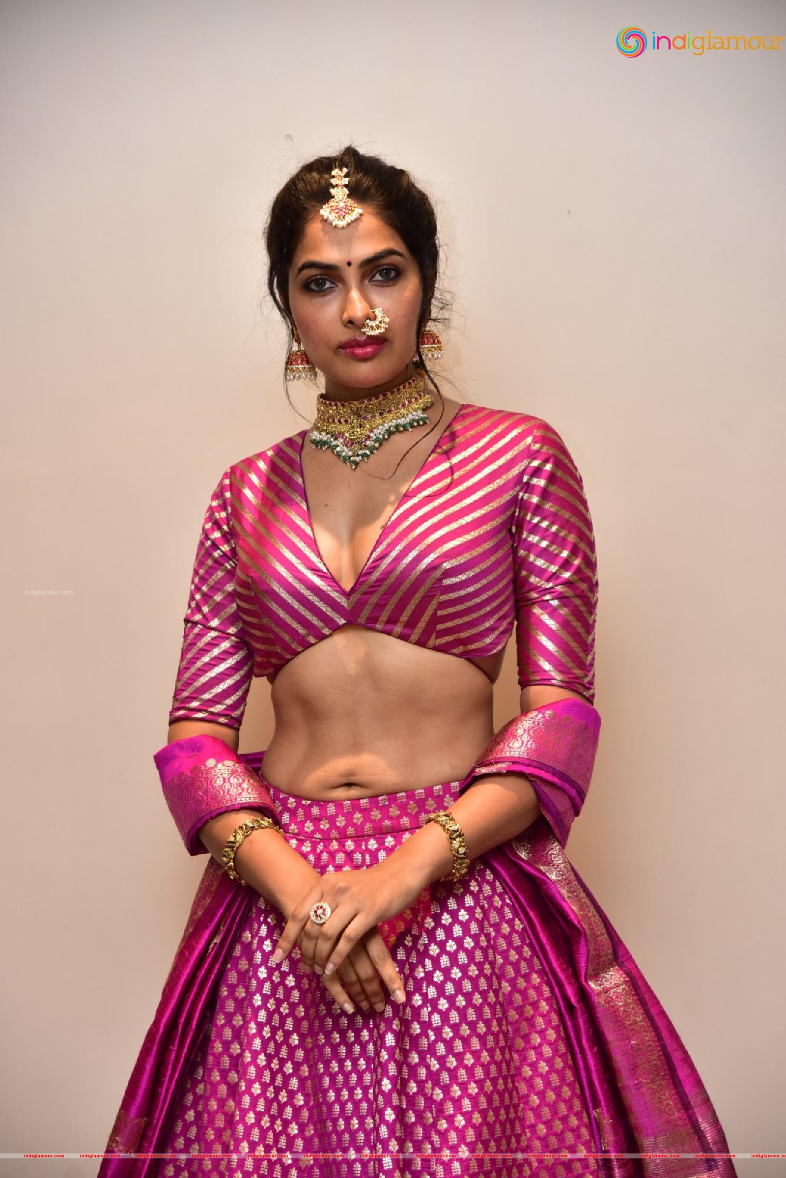 Divi Vadthya Actress hd photo
