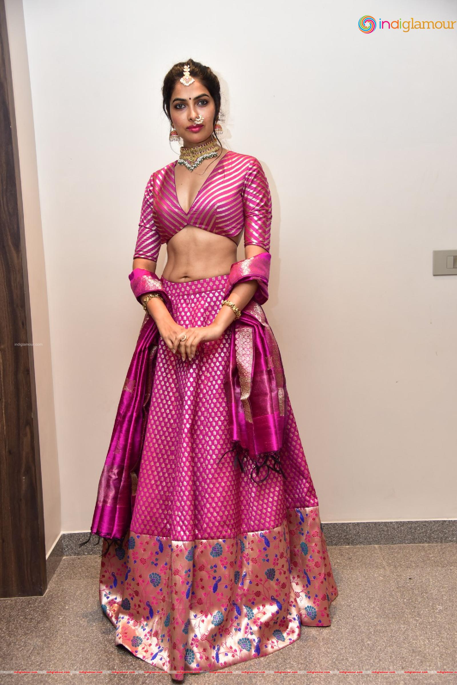 Divi Vadthya Actress hd photo