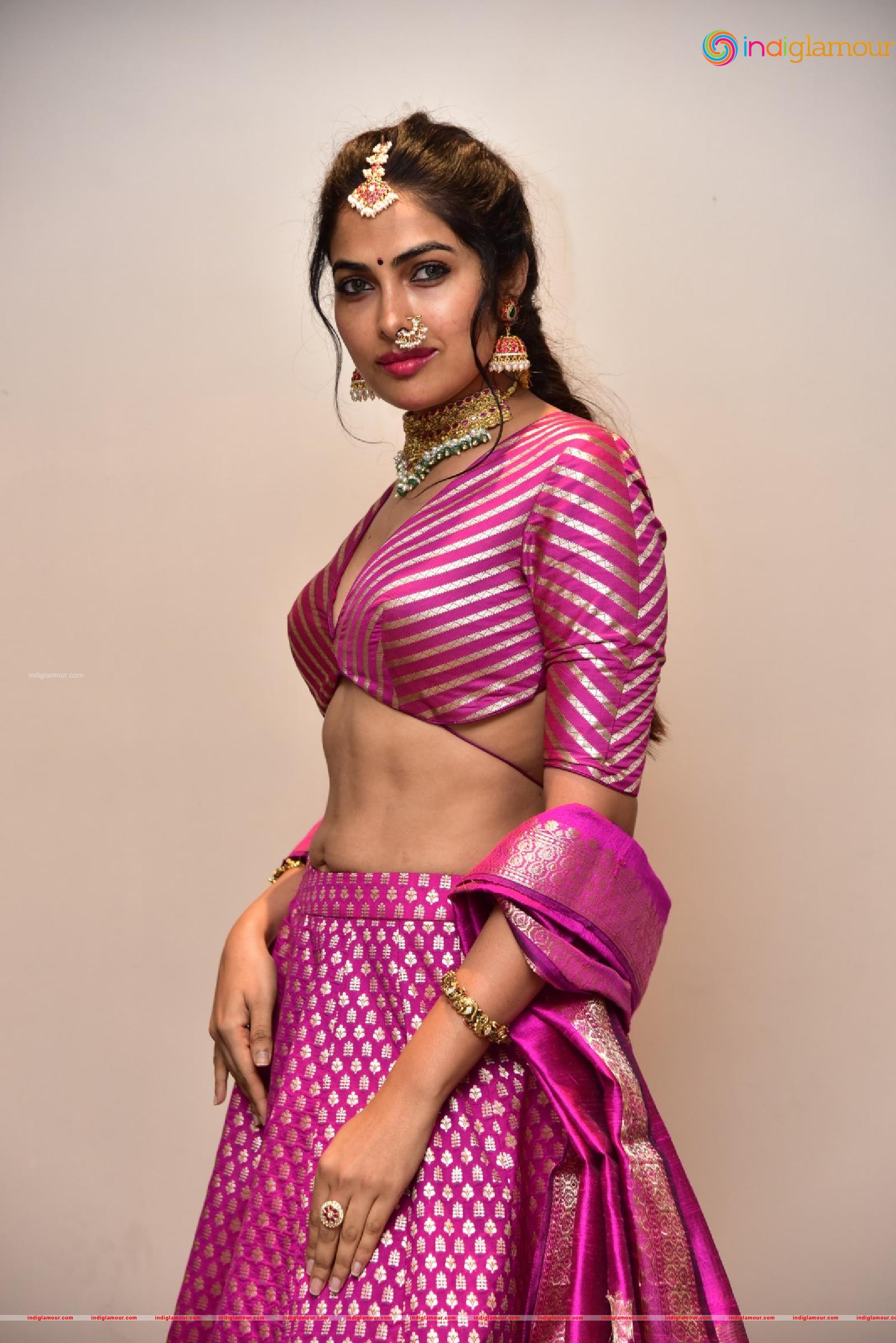 Divi Vadthya Actress hd photo