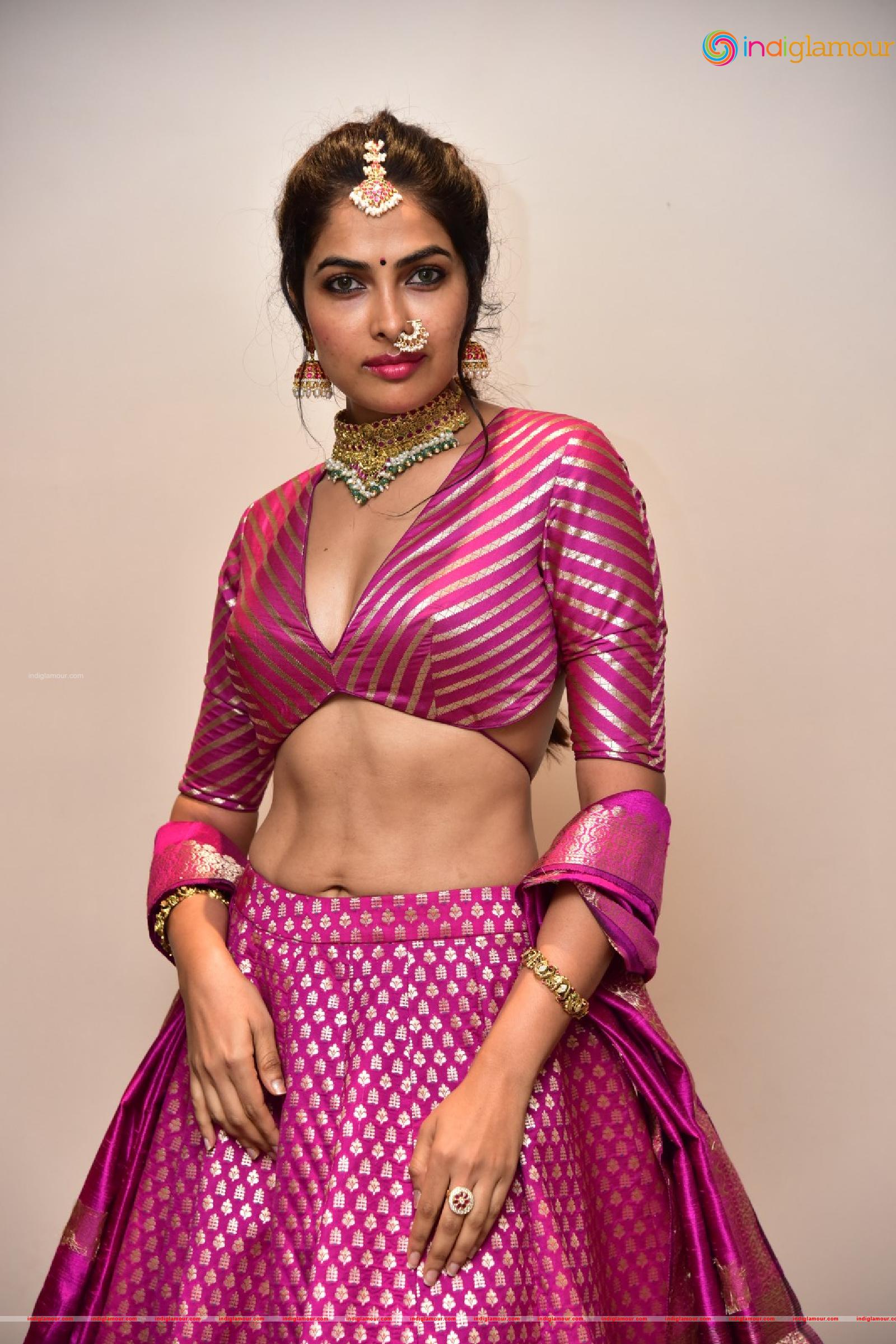 Divi Vadthya Actress hd photo