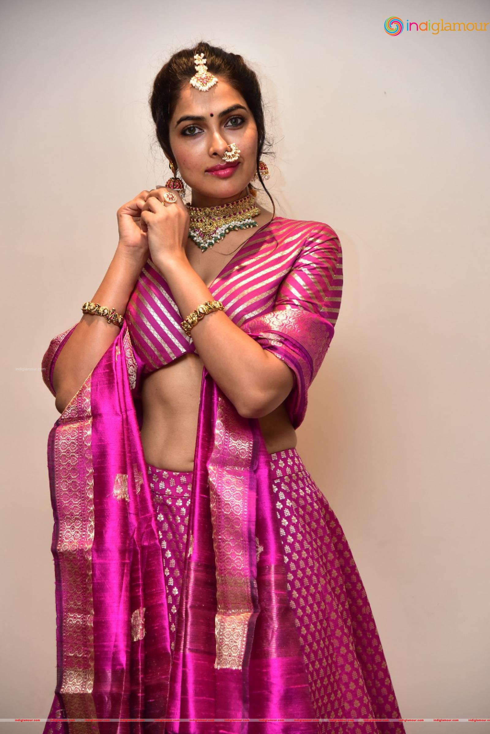 Divi Vadthya Actress hd photo
