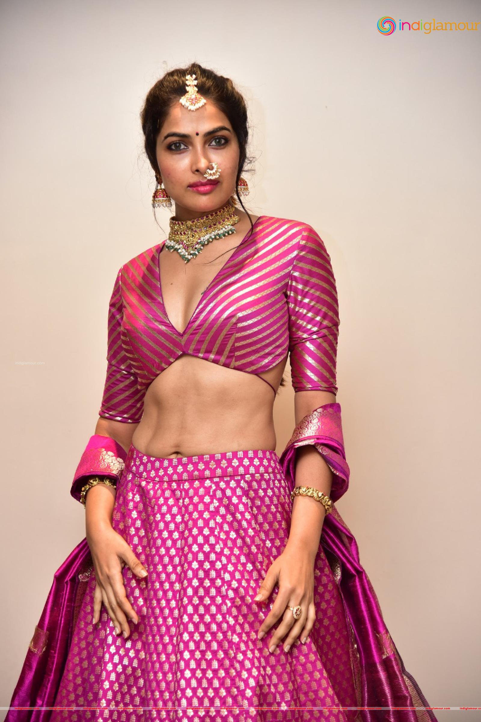 Divi Vadthya Actress hd photo