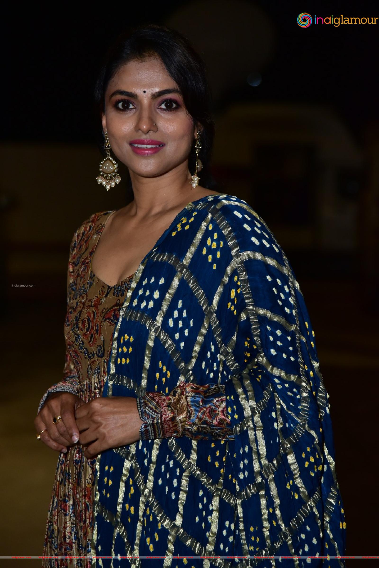 Ganavi Laxman Actress hd photo