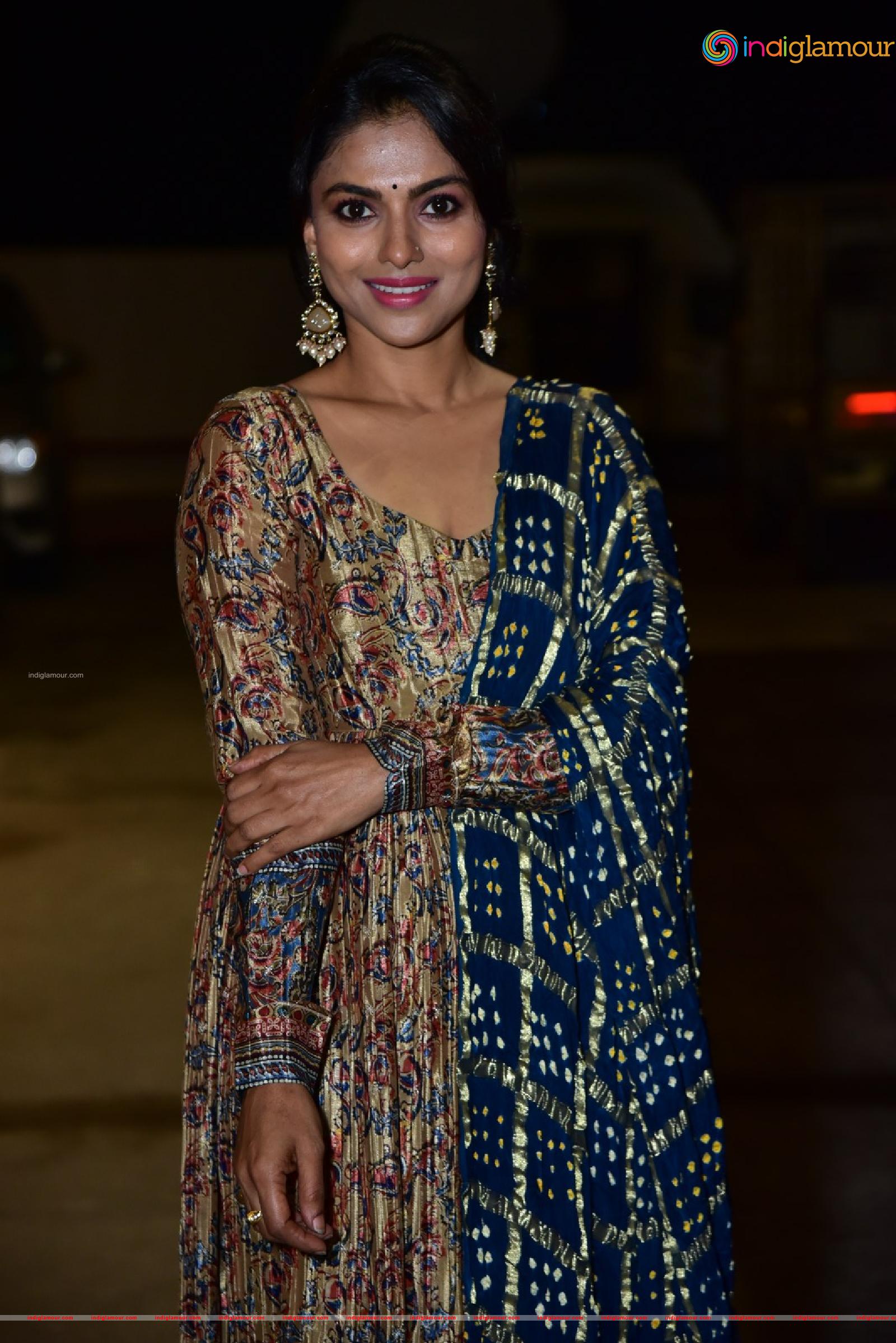 Ganavi Laxman Actress hd photo