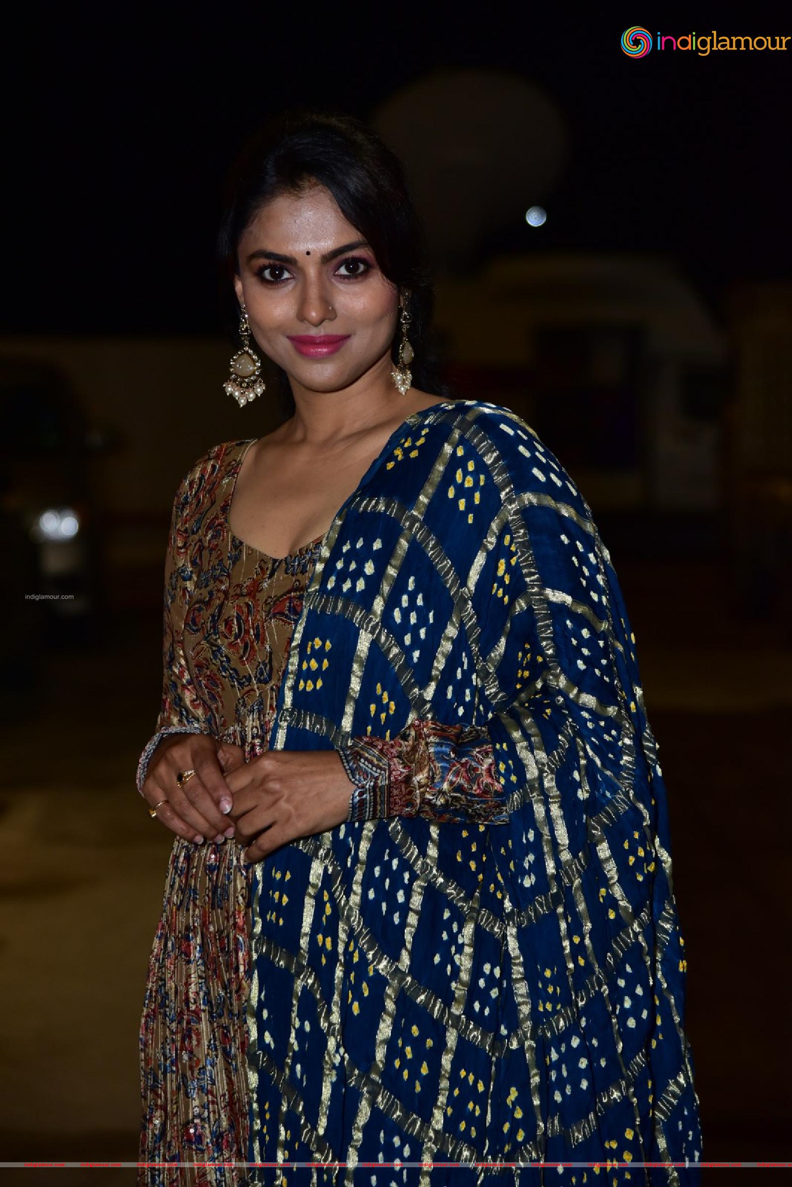 Ganavi Laxman Actress hd photo