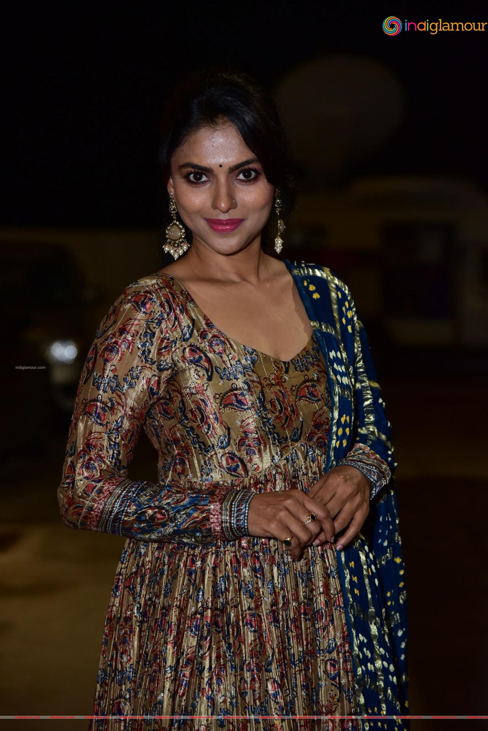 Ganavi Laxman Actress hd photo