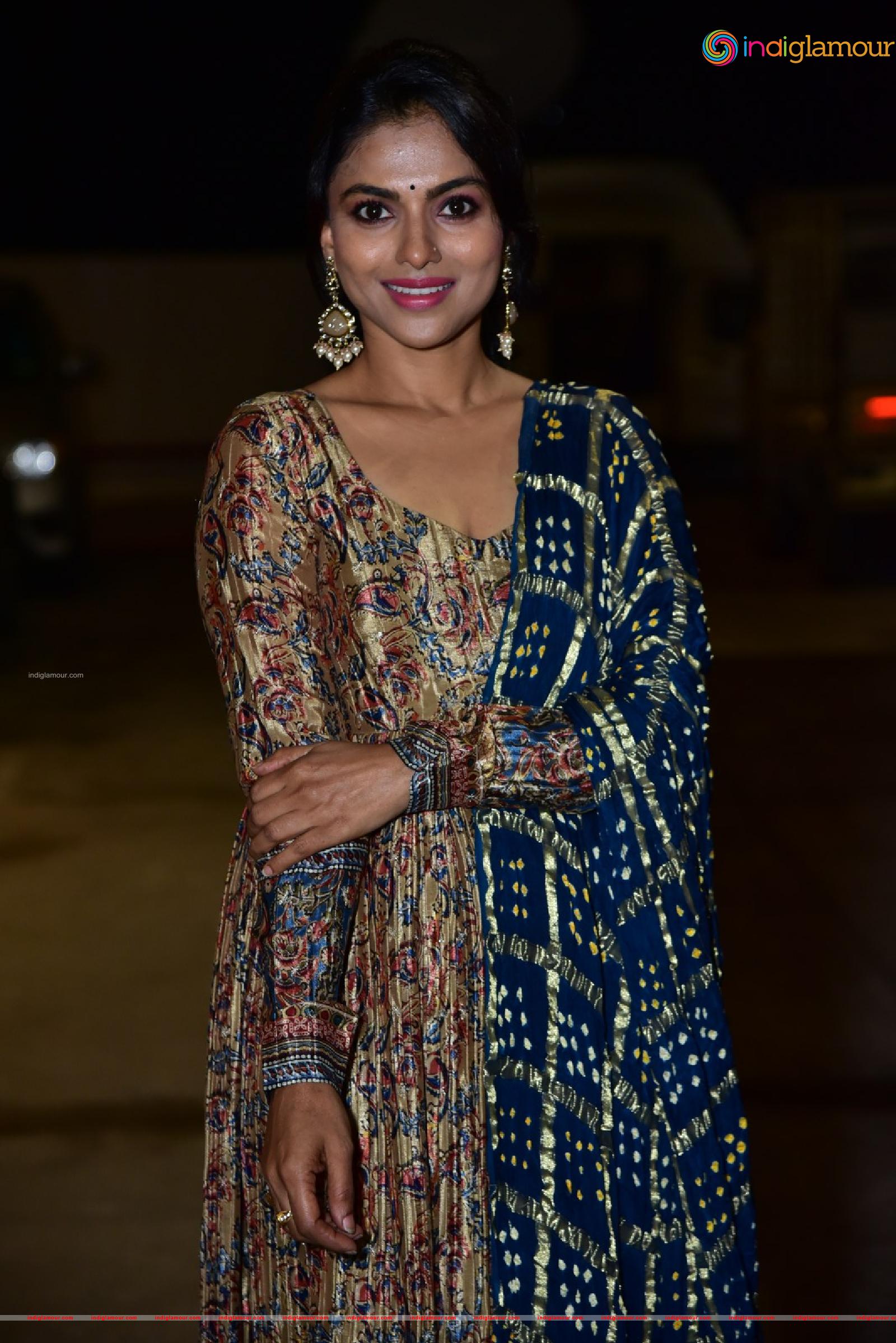 Ganavi Laxman Actress hd photo