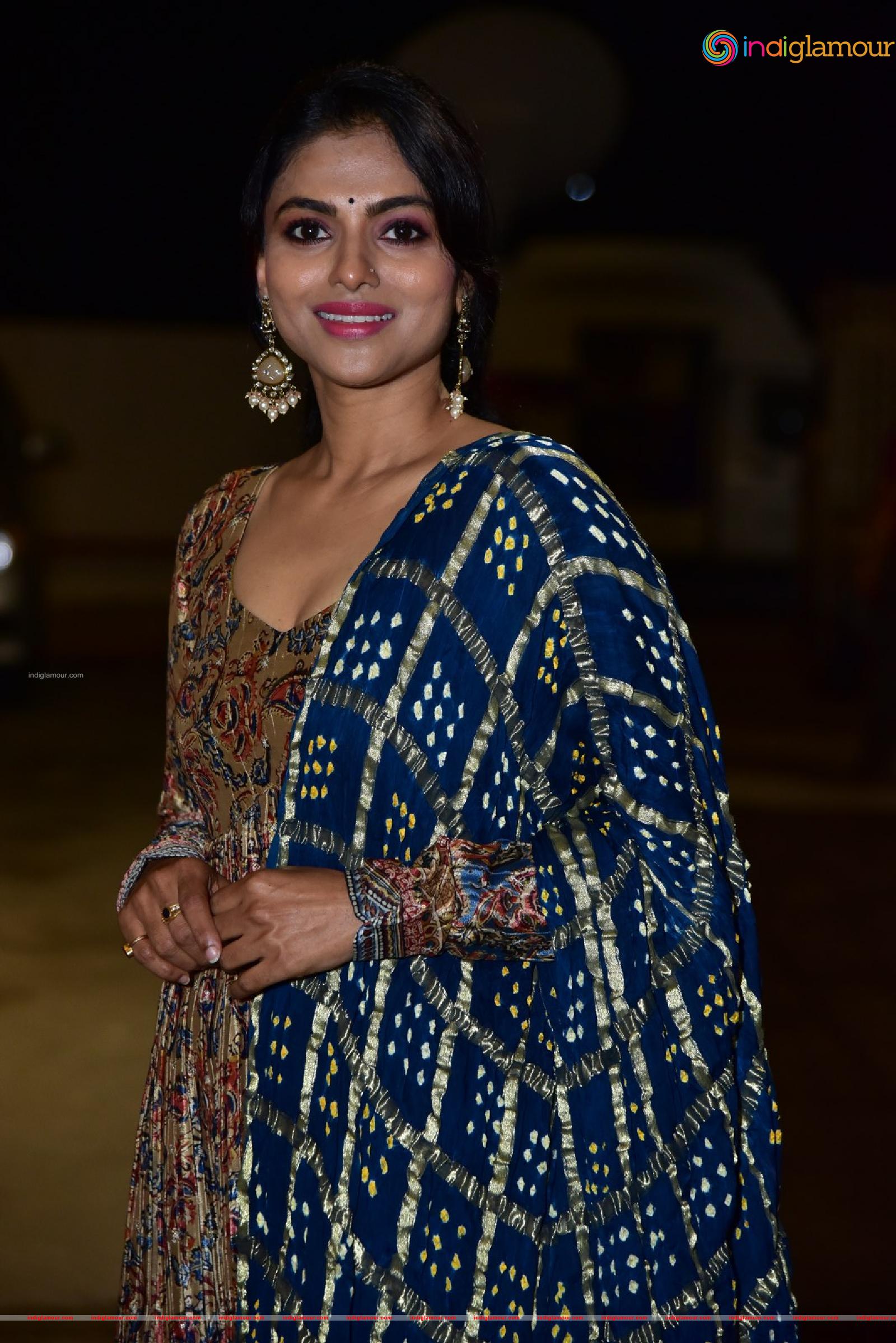 Ganavi Laxman Actress hd photo