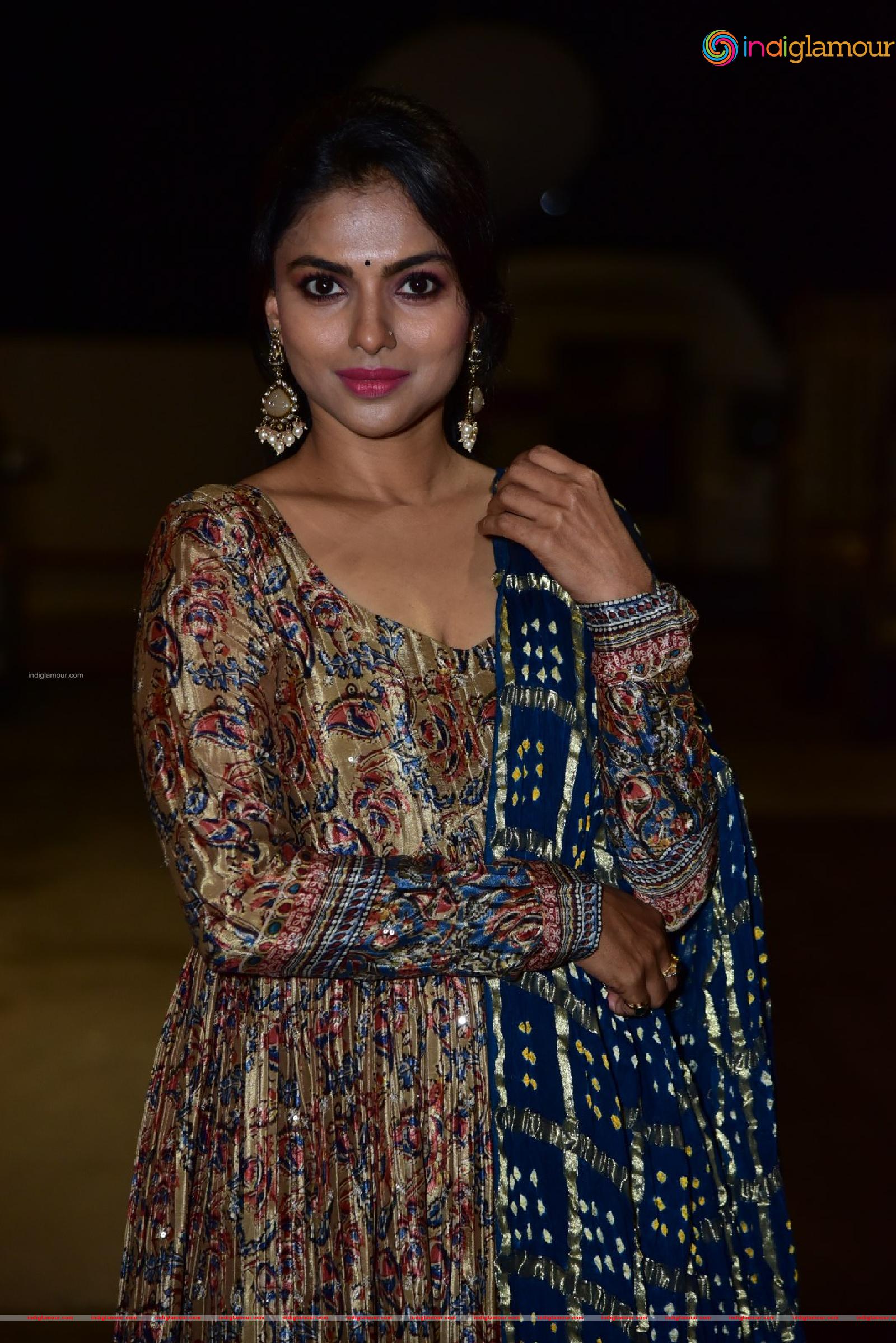 Ganavi Laxman Actress hd photo