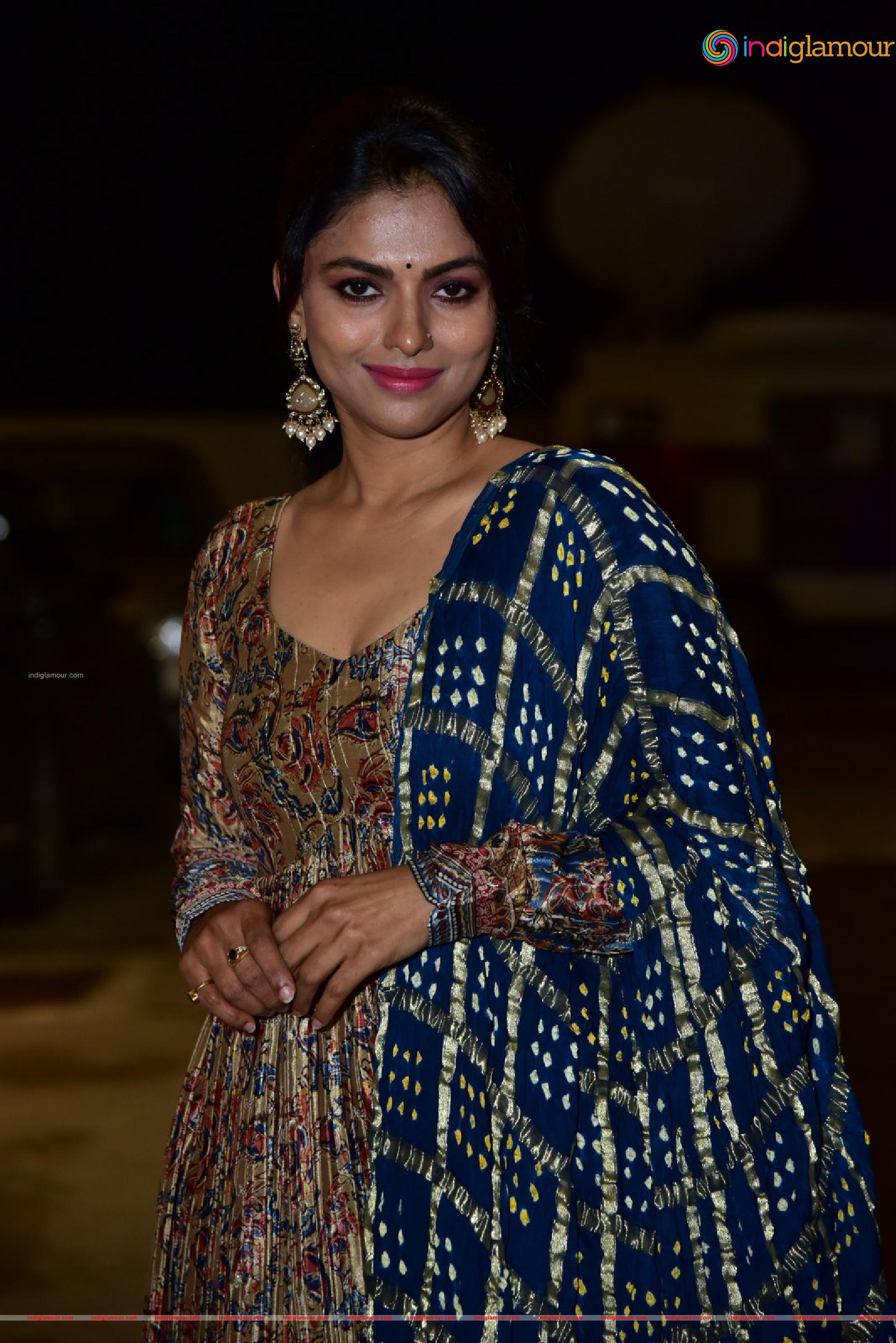Ganavi Laxman Actress hd photo