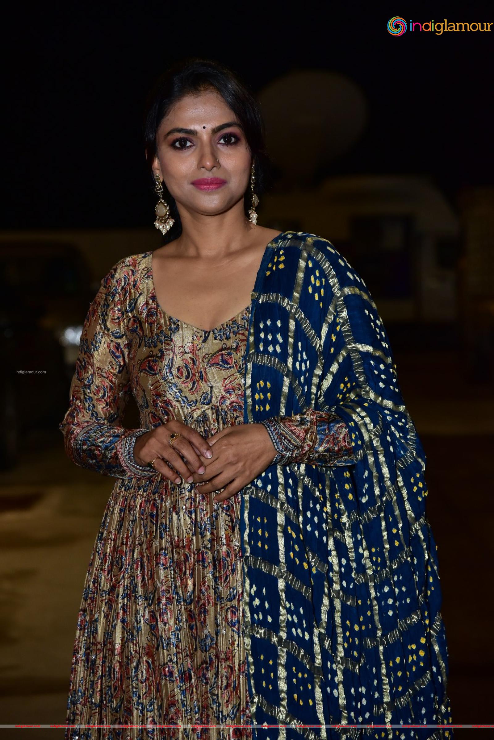 Ganavi Laxman Actress hd photo