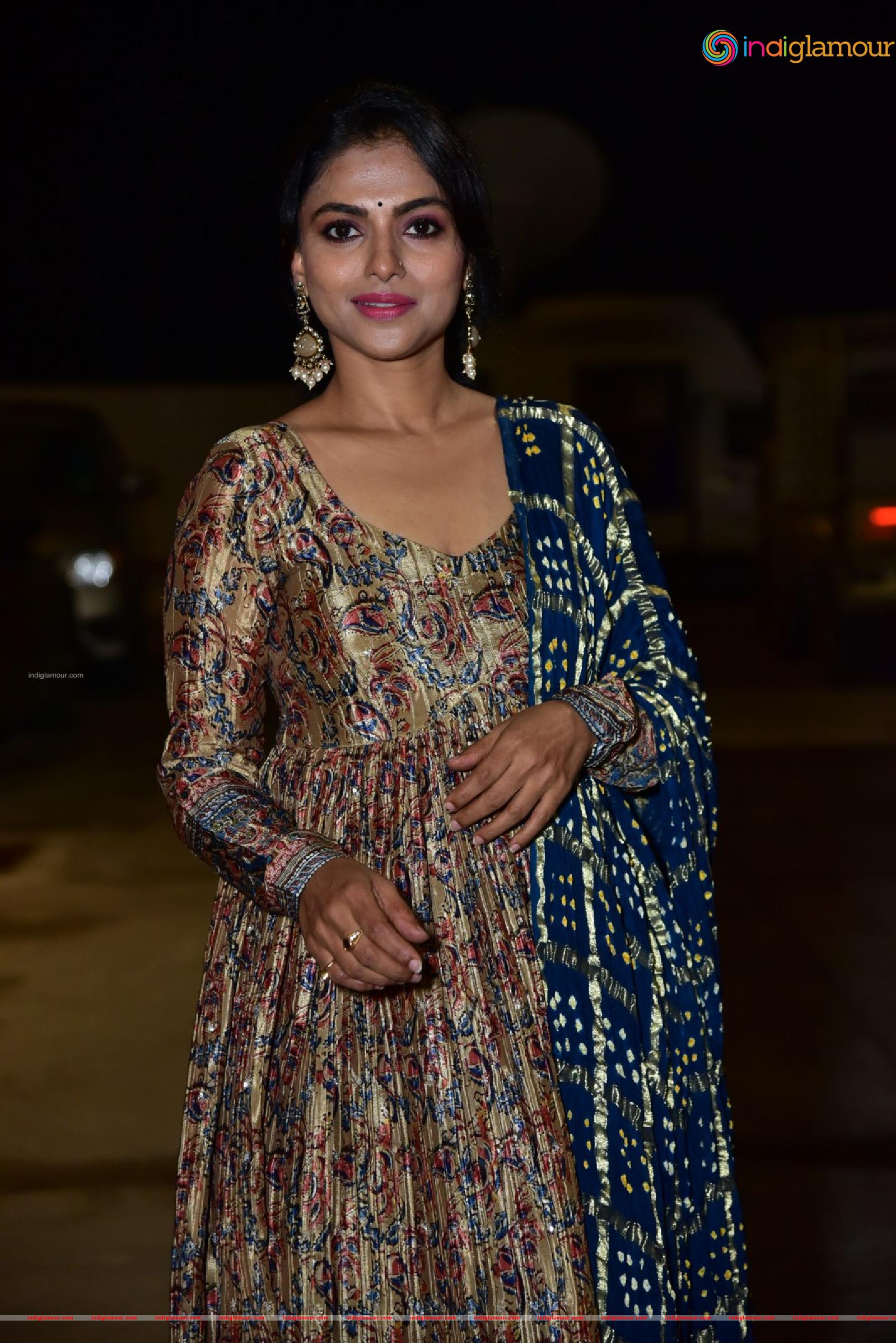 Ganavi Laxman Actress hd photo