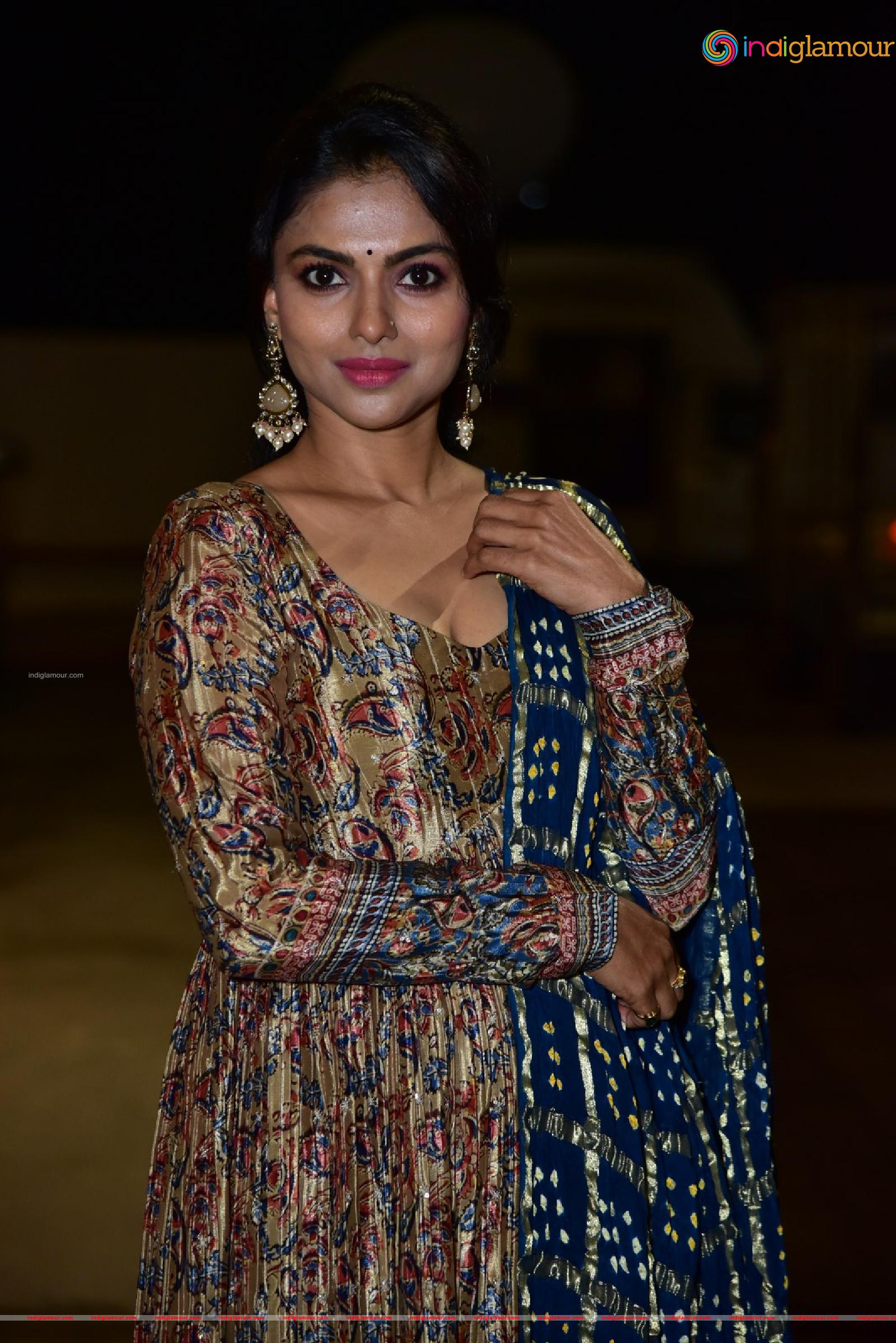 Ganavi Laxman Actress hd photo