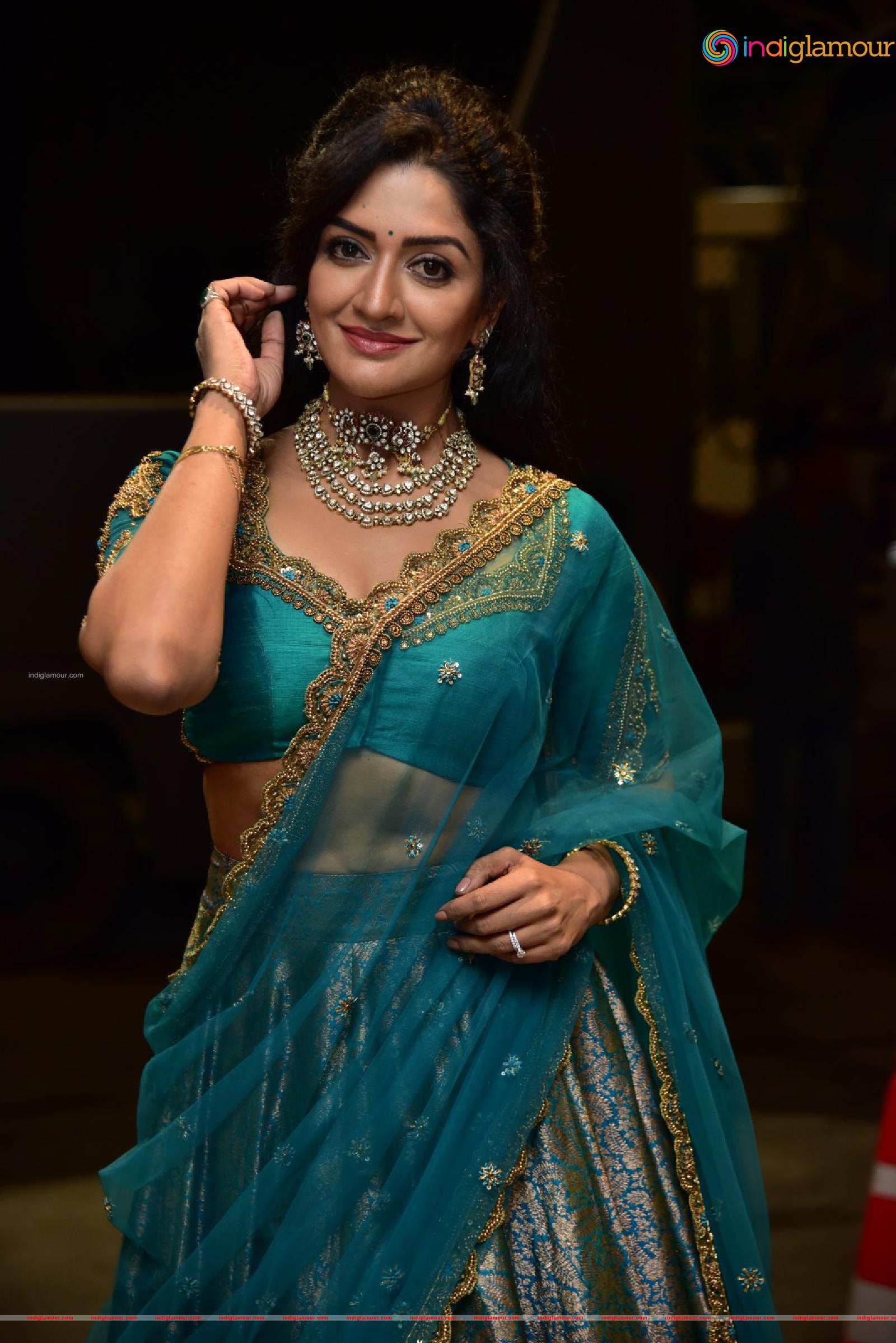 Vimala Raman Actress hd photo