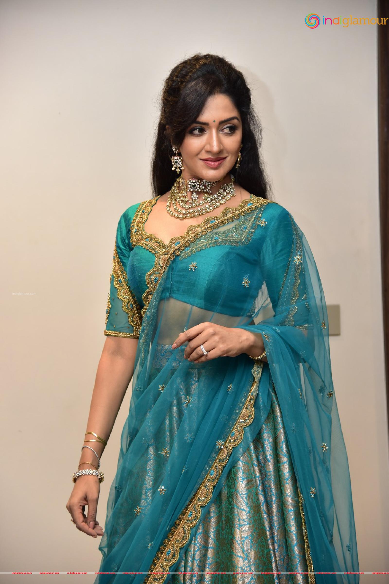 Vimala Raman Actress hd photo