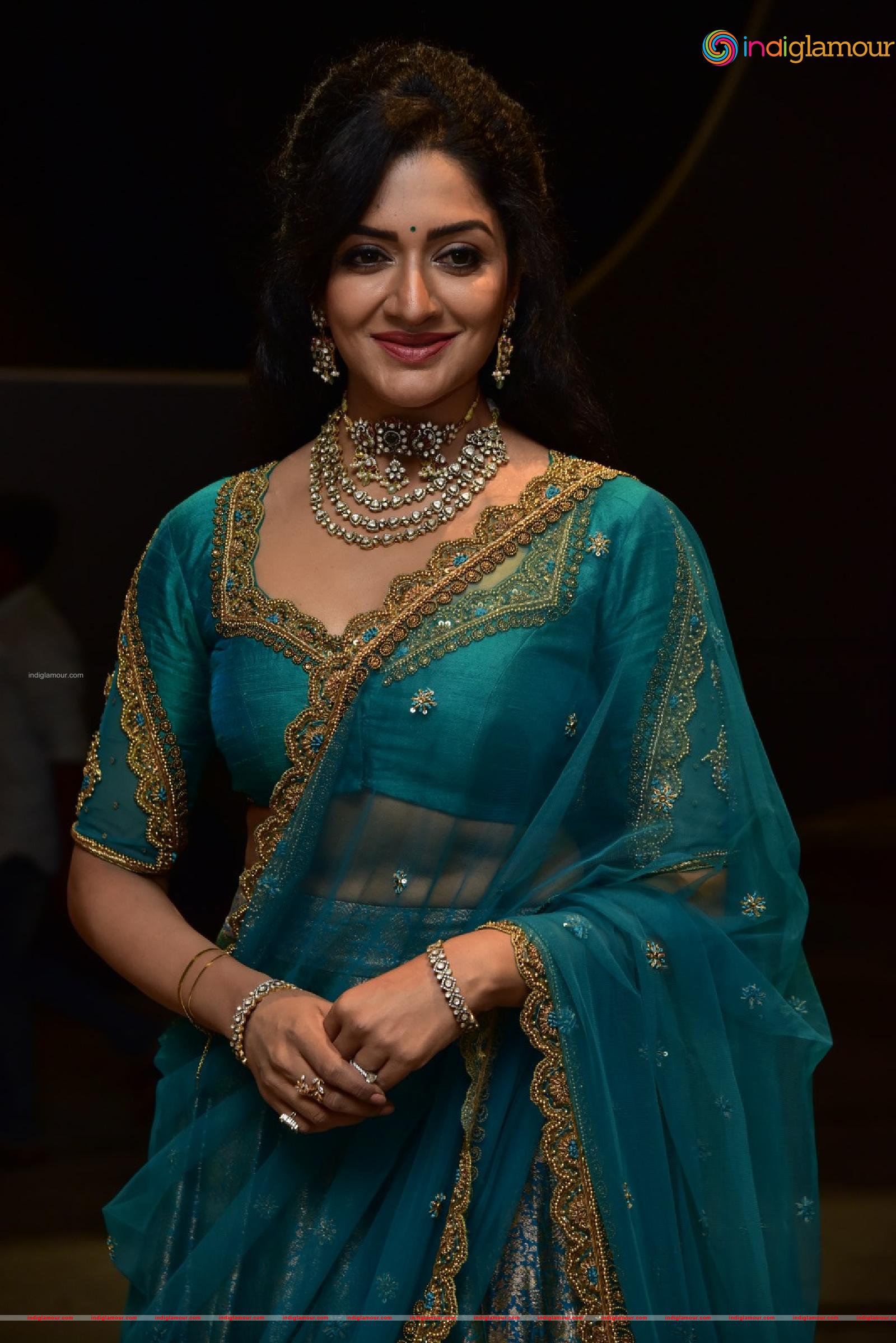 Vimala Raman Actress hd photo