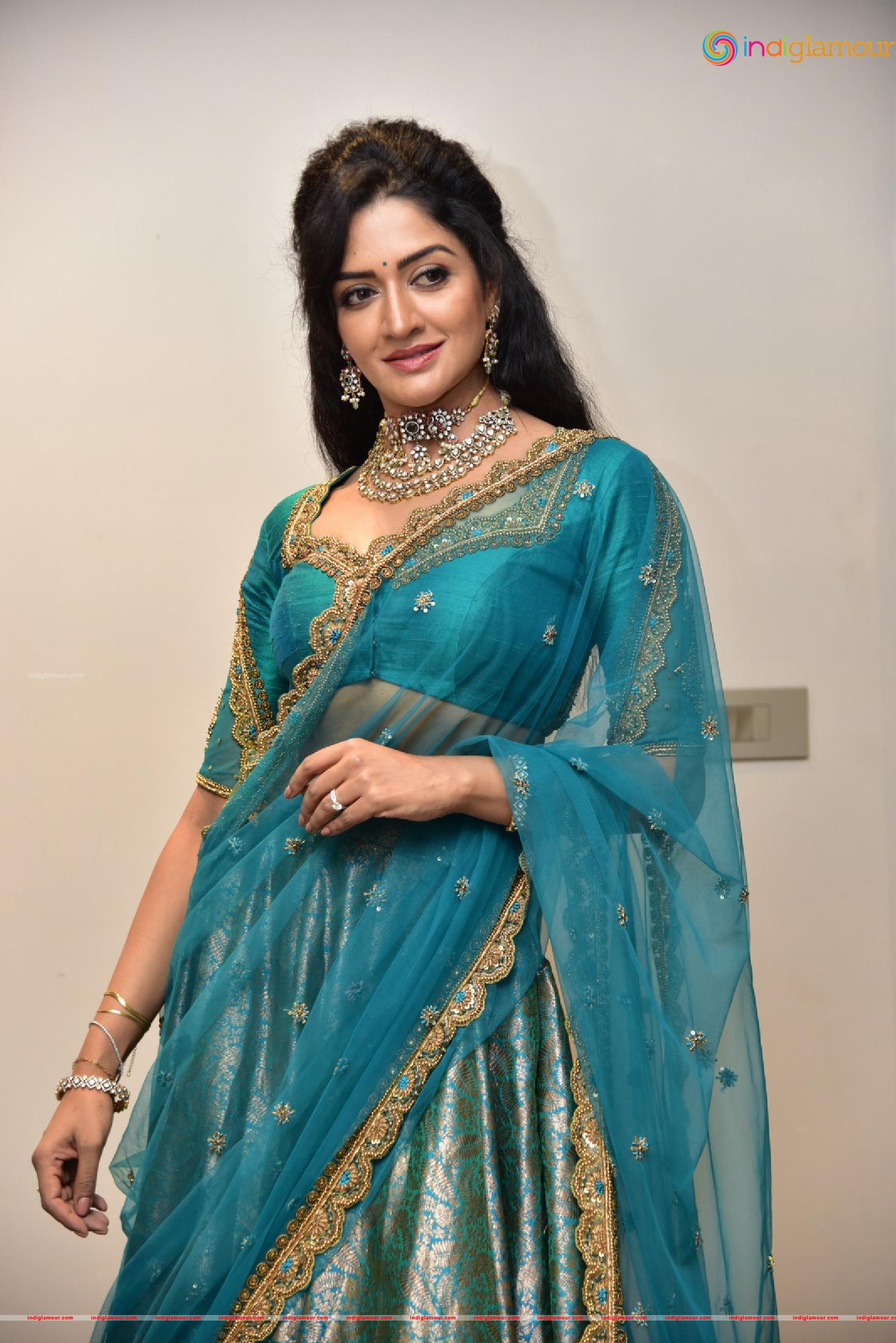 Vimala Raman Actress hd photo