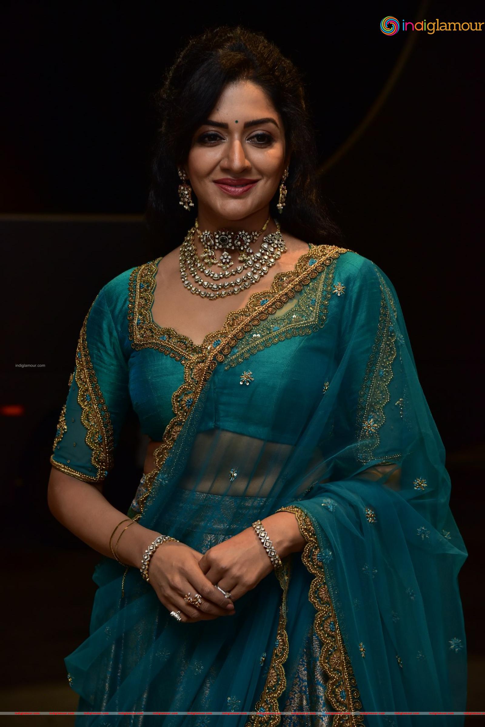 Vimala Raman Actress hd photo