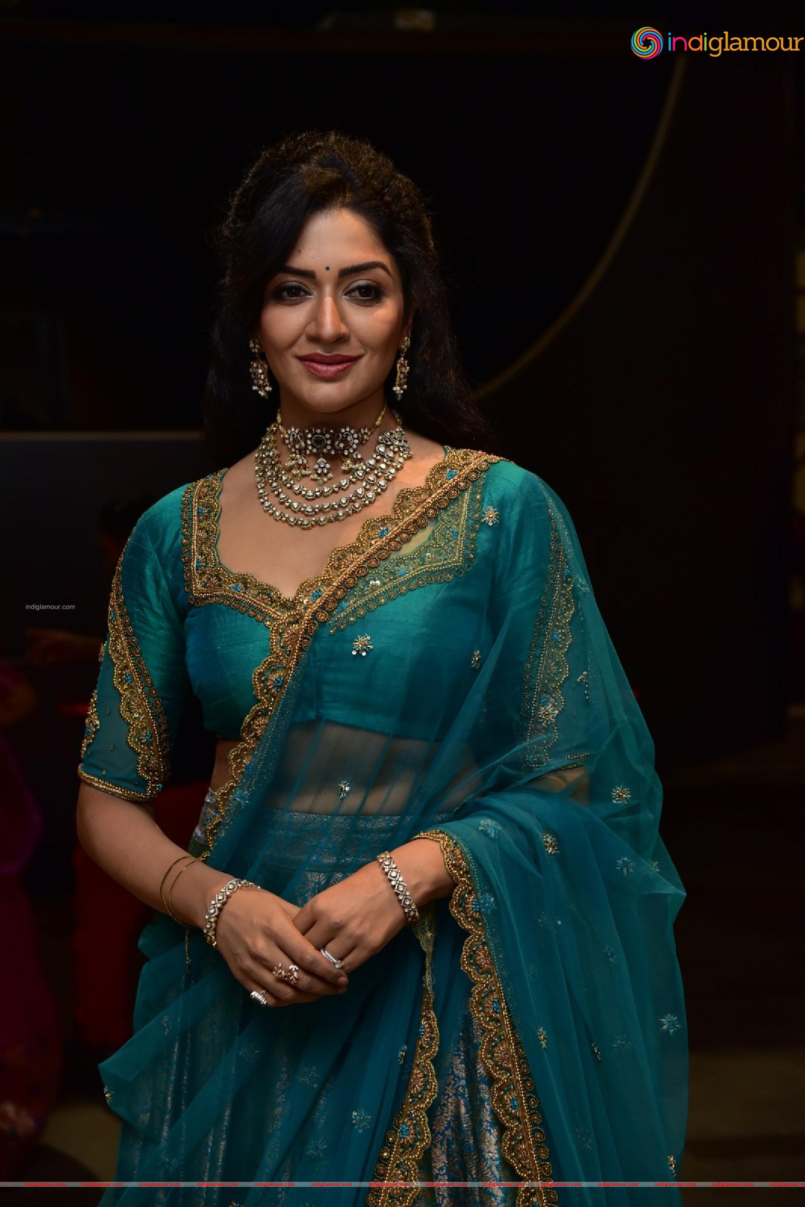 Vimala Raman Actress hd photo