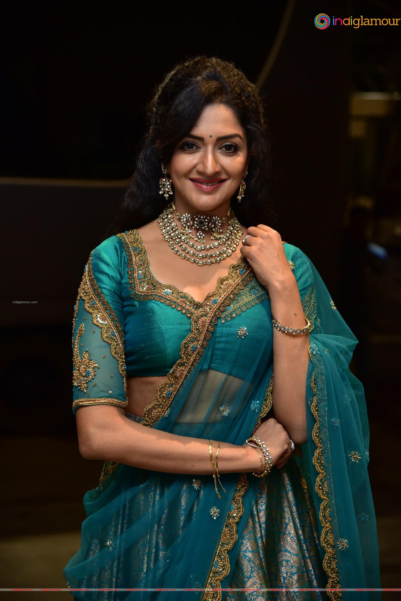 Vimala Raman Actress hd photo