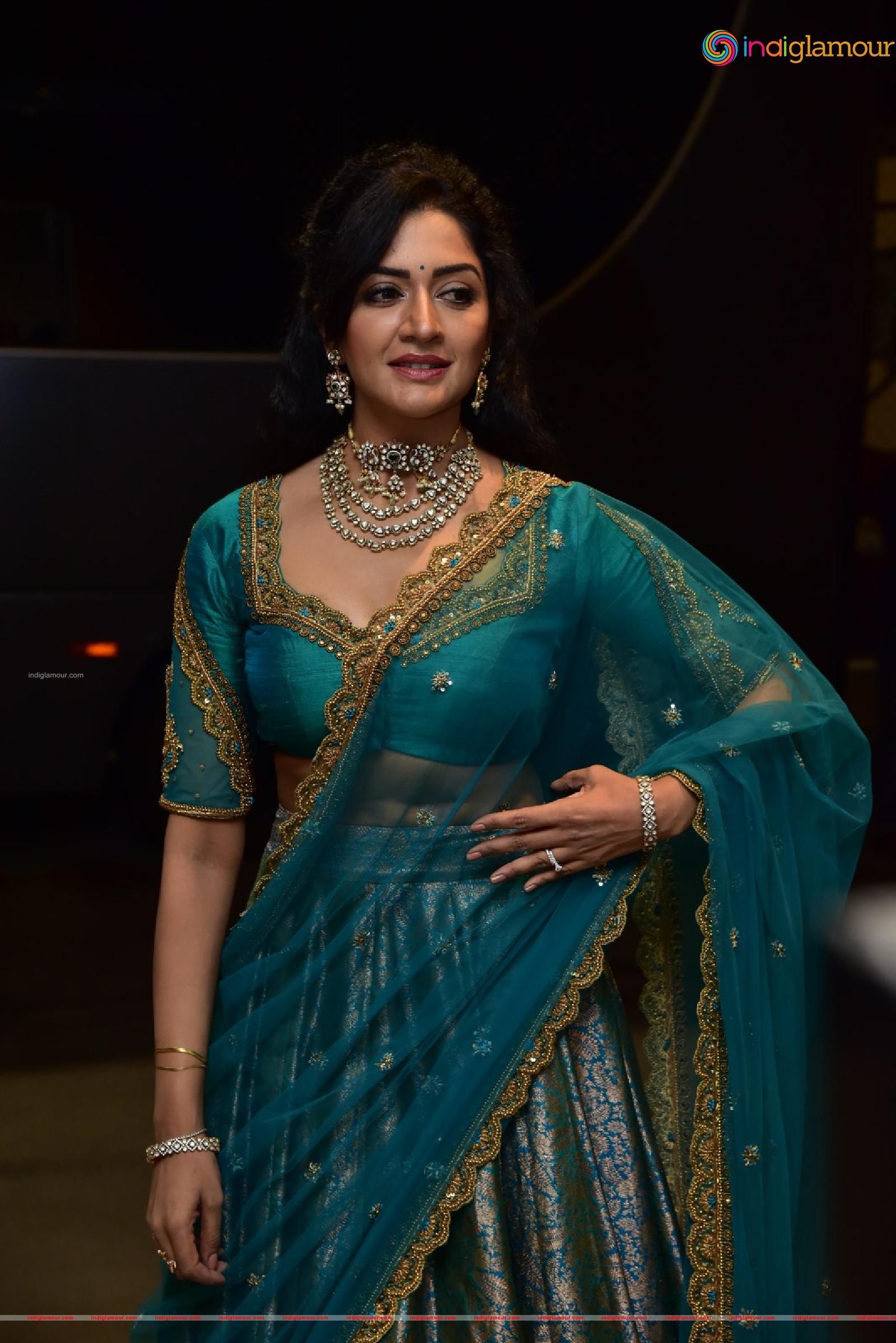 Vimala Raman Actress hd photo