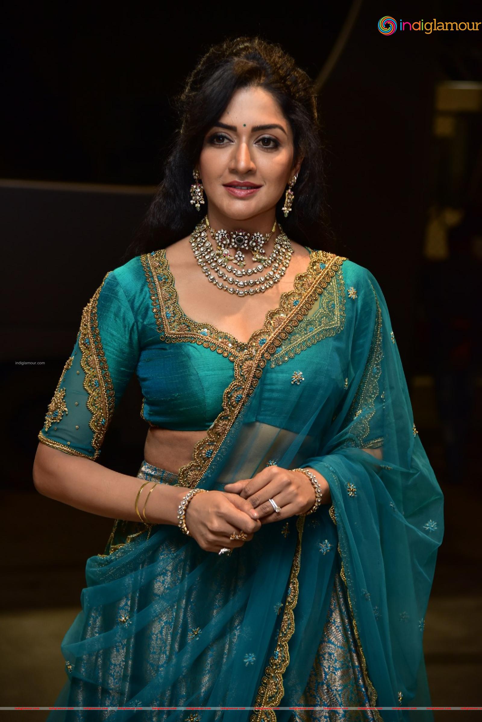Vimala Raman Actress hd photo