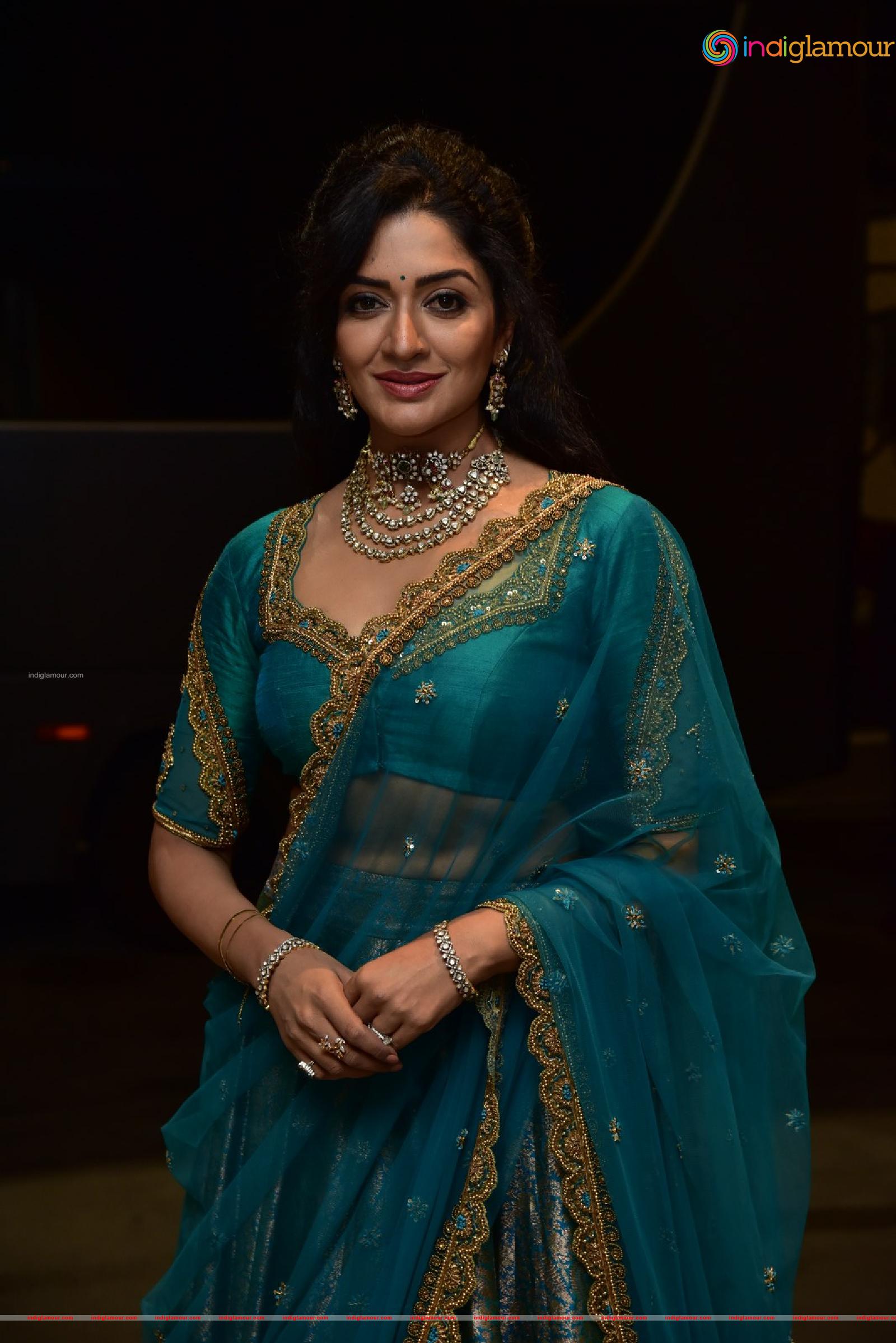 Vimala Raman Actress hd photo